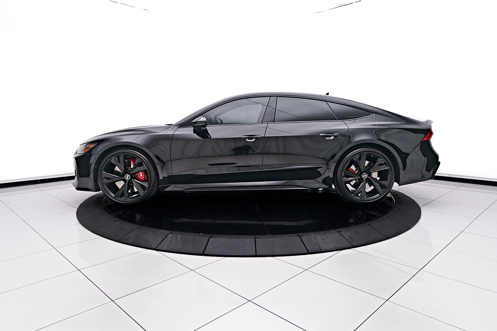 アウディ　RS7 純正 2022 Audi RS 7 Sportback | www.driveHCC.com