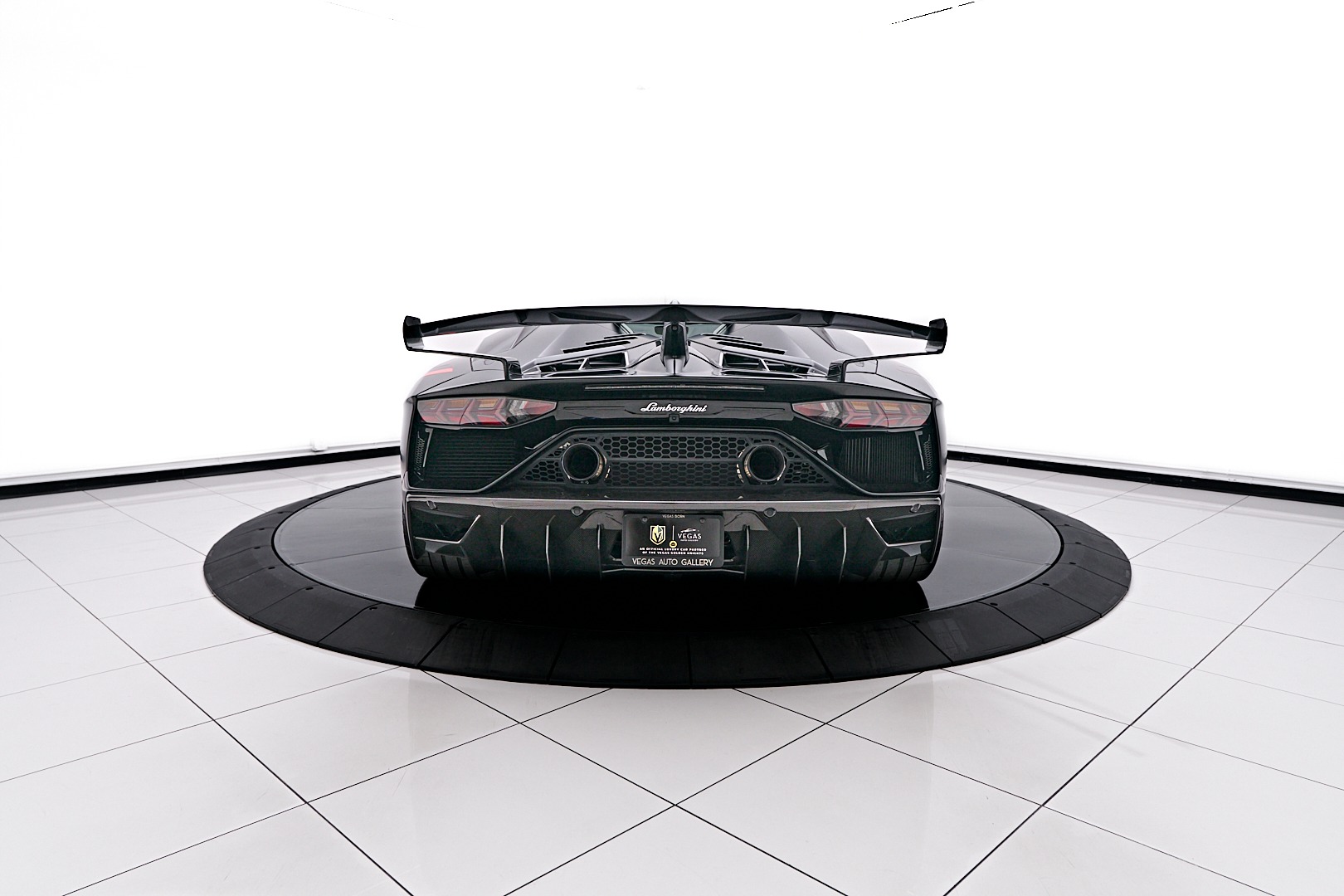 1/18 New Lamando レッド サンルーフ付き Used 2022 Lamborghini Huracan STO Base For Sale (Sold