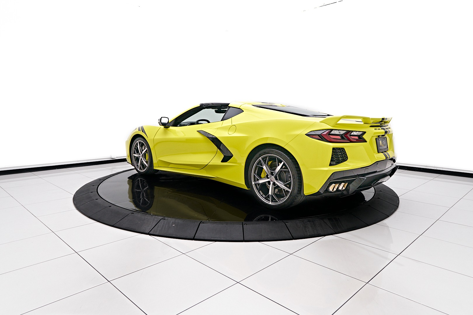 Used-2021-Chevrolet-Corvette-