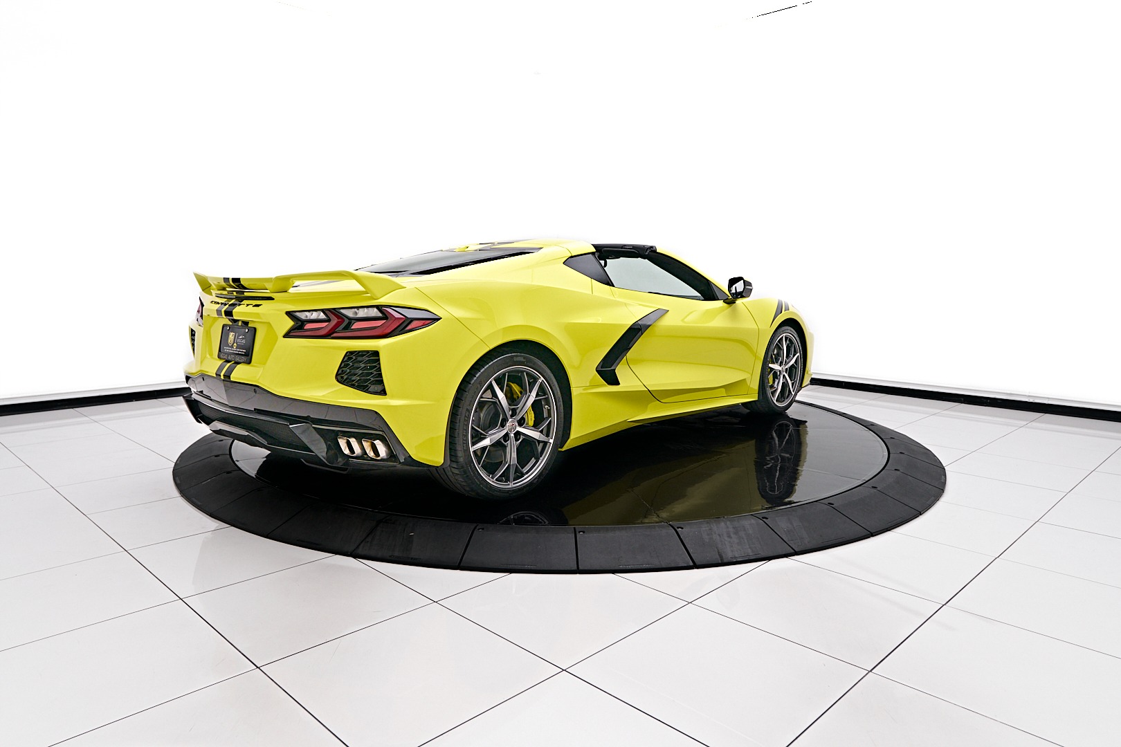 Used-2021-Chevrolet-Corvette-