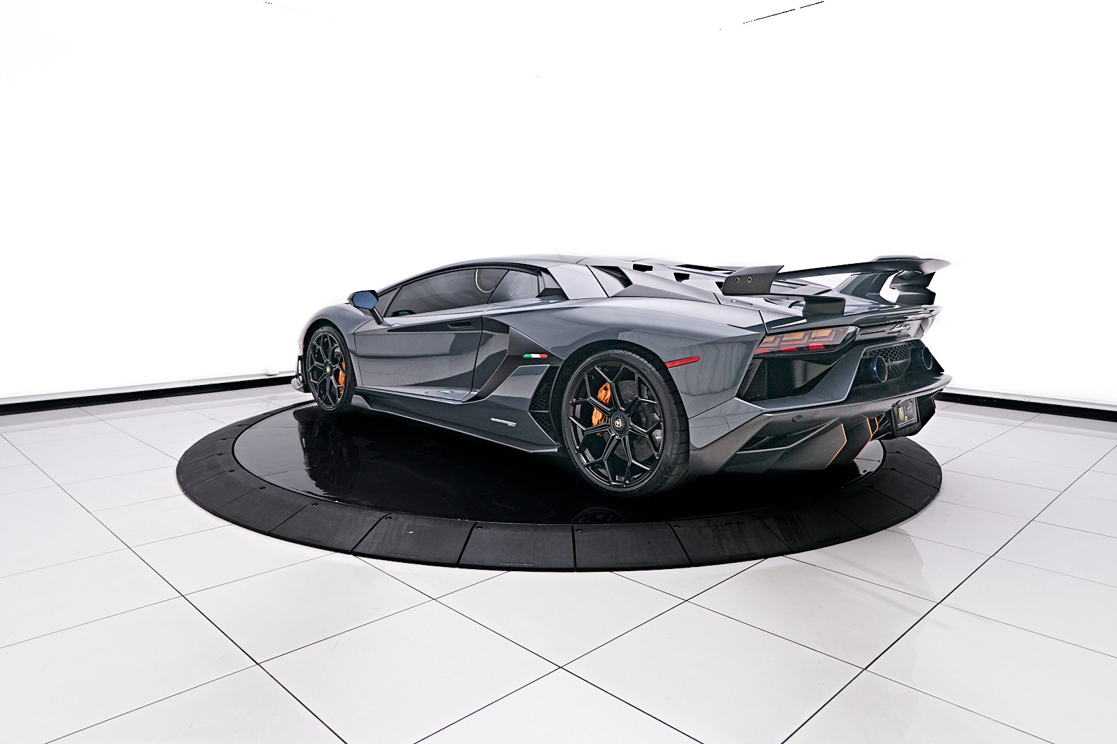 その他 AMERICAN EXPRESS Lamborghini Used 2019 Lamborghini Aventador SVJ Base For Sale (Sold) | Lotus