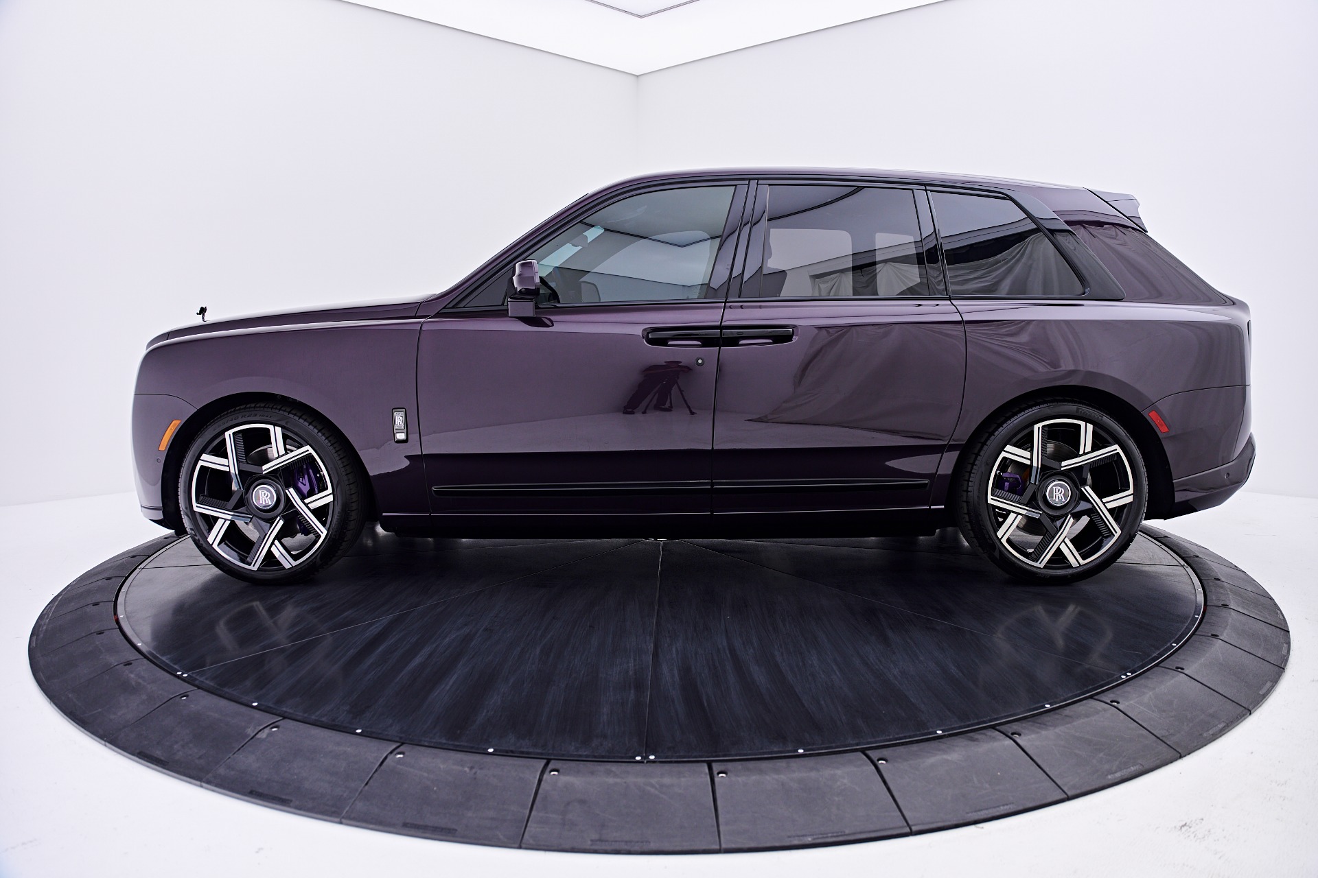 2025 Rolls-Royce Cullinan Black Badge - Photo 12