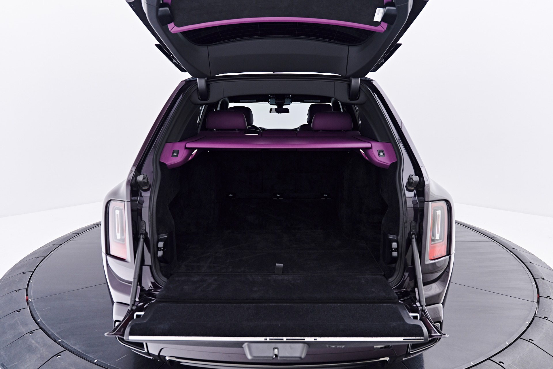 2025 Rolls-Royce Cullinan Black Badge - Photo 27