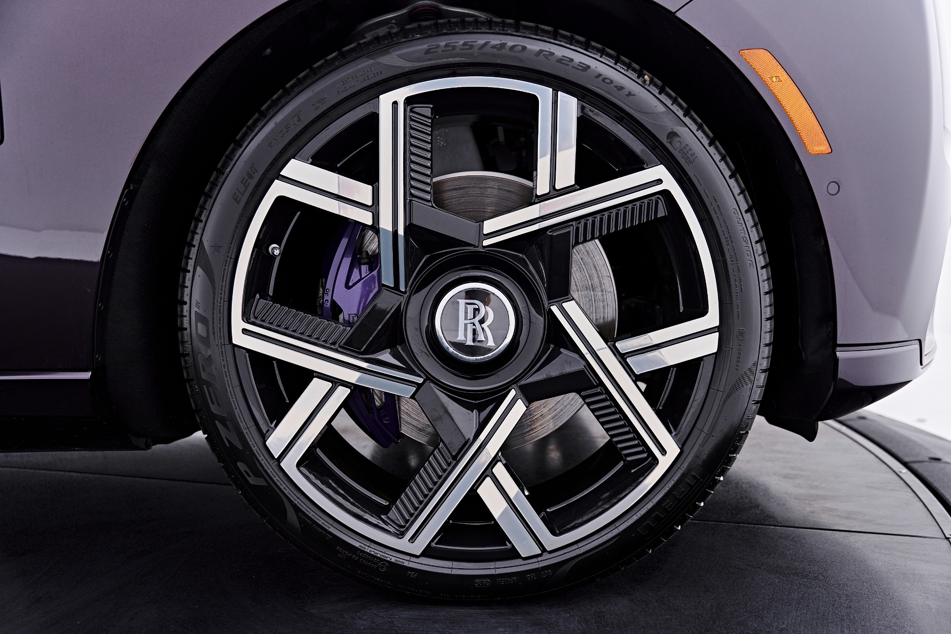2025 Rolls-Royce Cullinan Black Badge - Photo 31