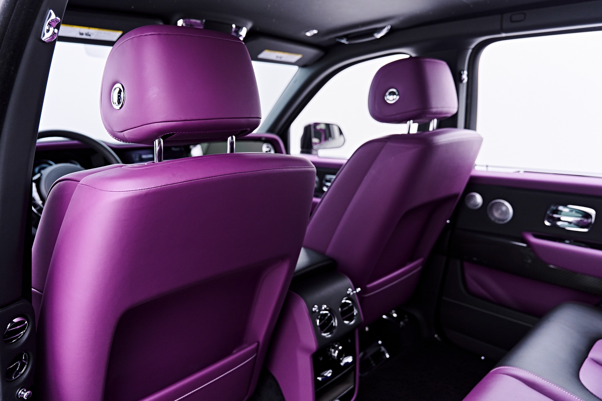 2025 Rolls-Royce Cullinan Black Badge - Photo 51