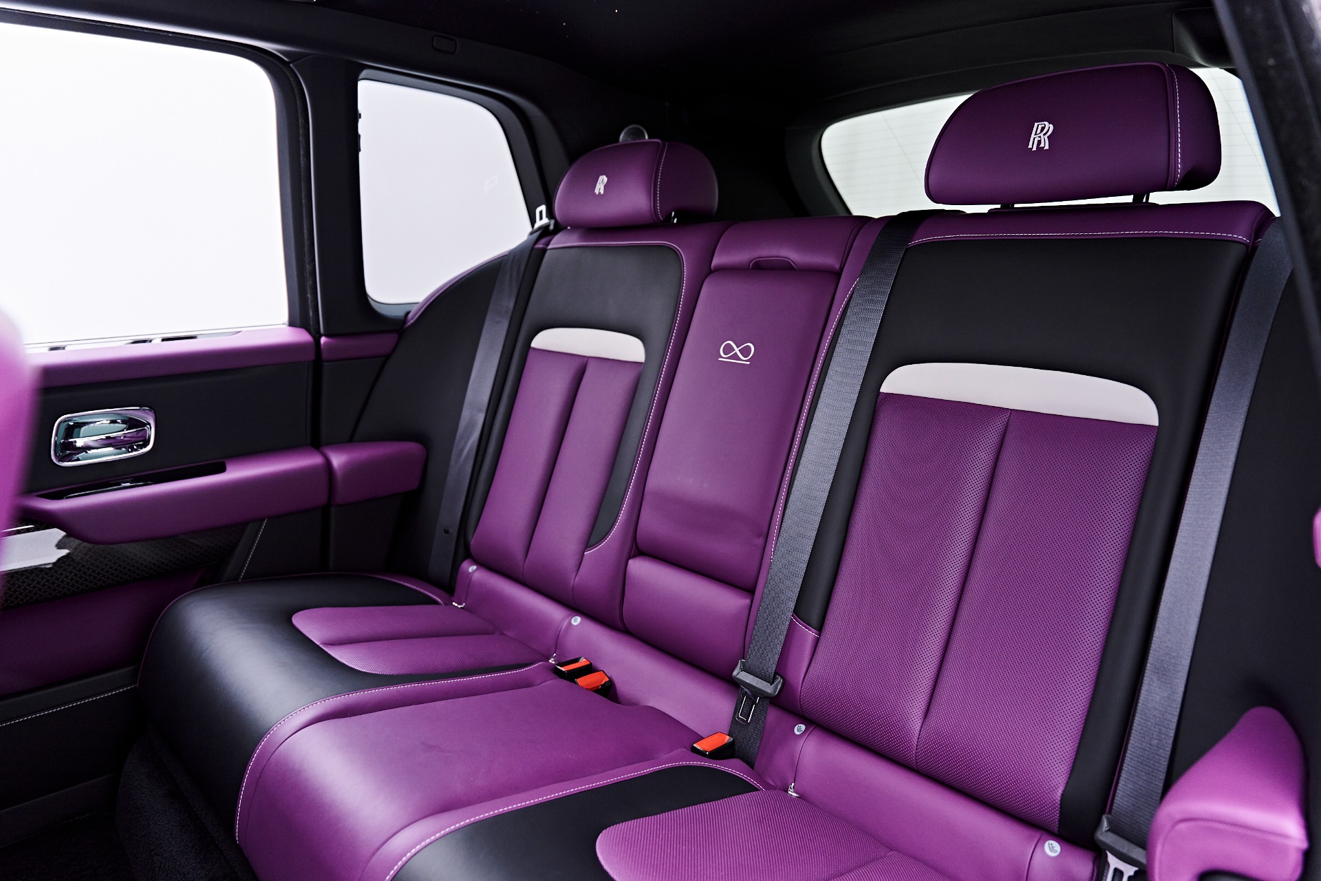 2025 Rolls-Royce Cullinan Black Badge - Photo 56