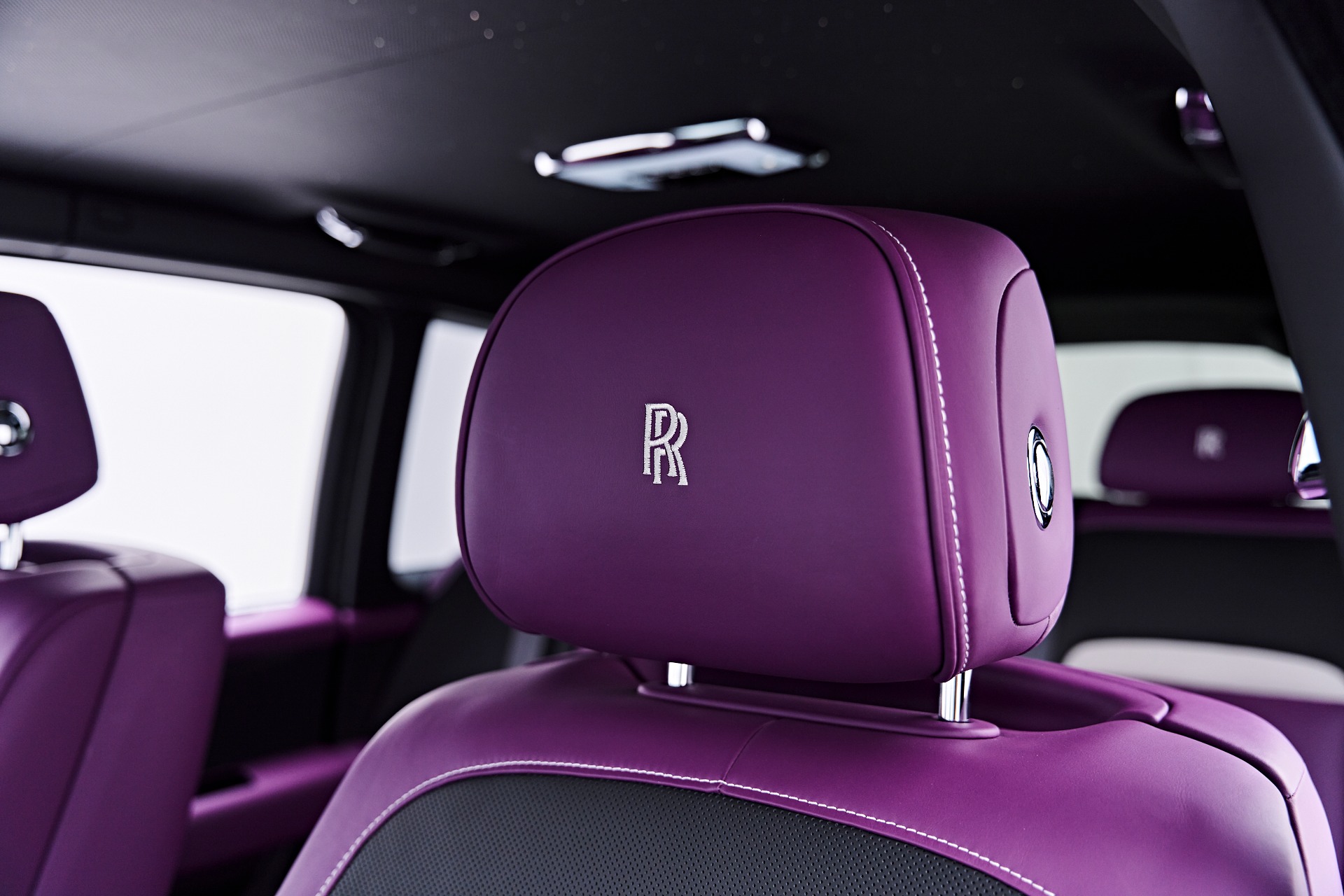 2025 Rolls-Royce Cullinan Black Badge - Photo 58