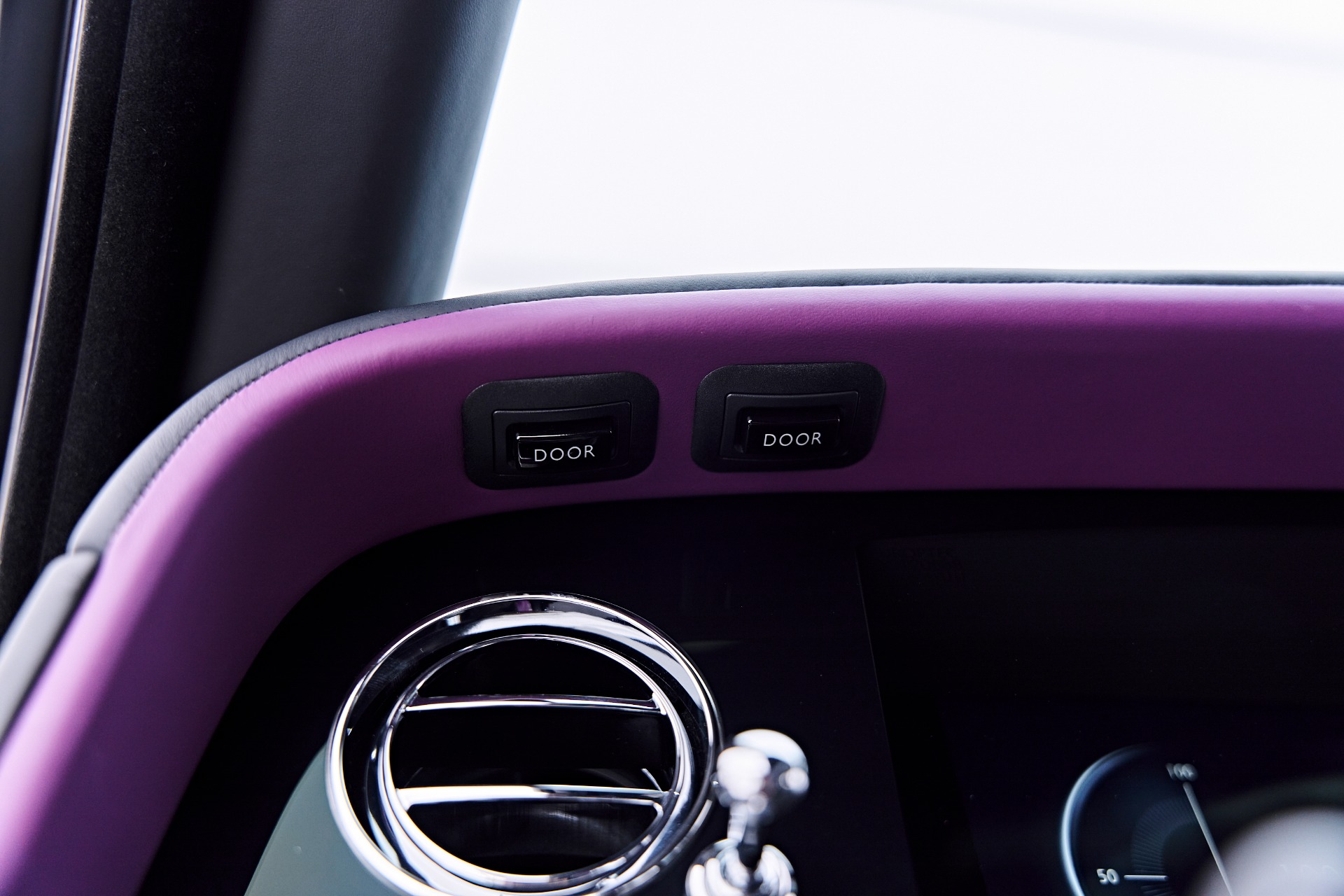 2025 Rolls-Royce Cullinan Black Badge - Photo 66
