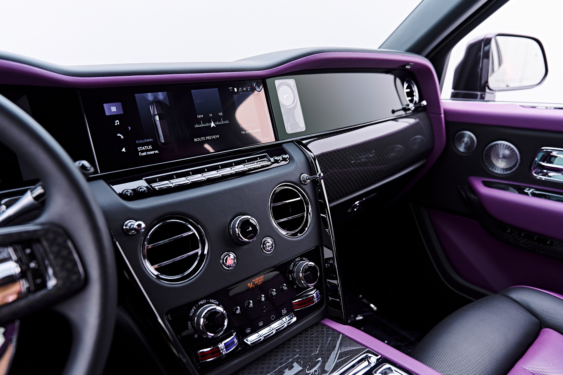 2025 Rolls-Royce Cullinan Black Badge - Photo 73