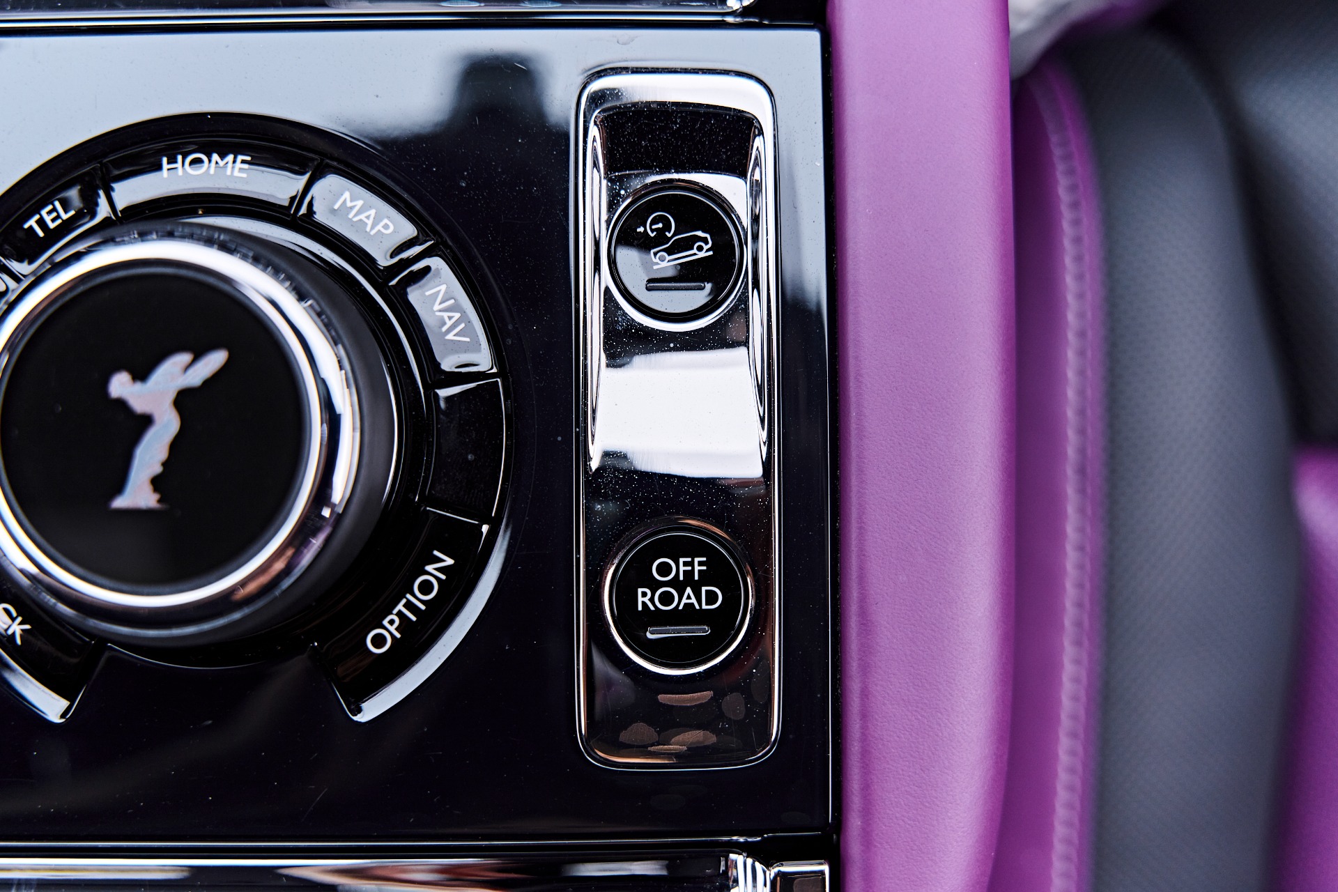 2025 Rolls-Royce Cullinan Black Badge - Photo 78