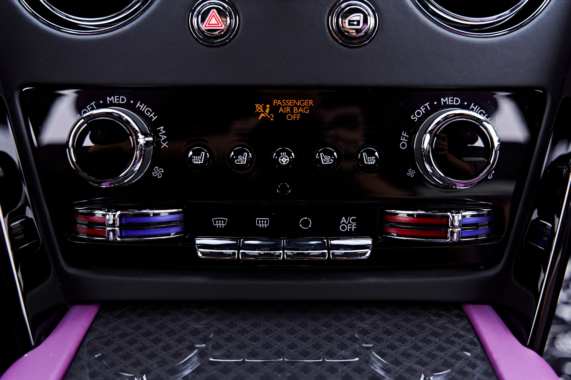 2025 Rolls-Royce Cullinan Black Badge - Photo 80