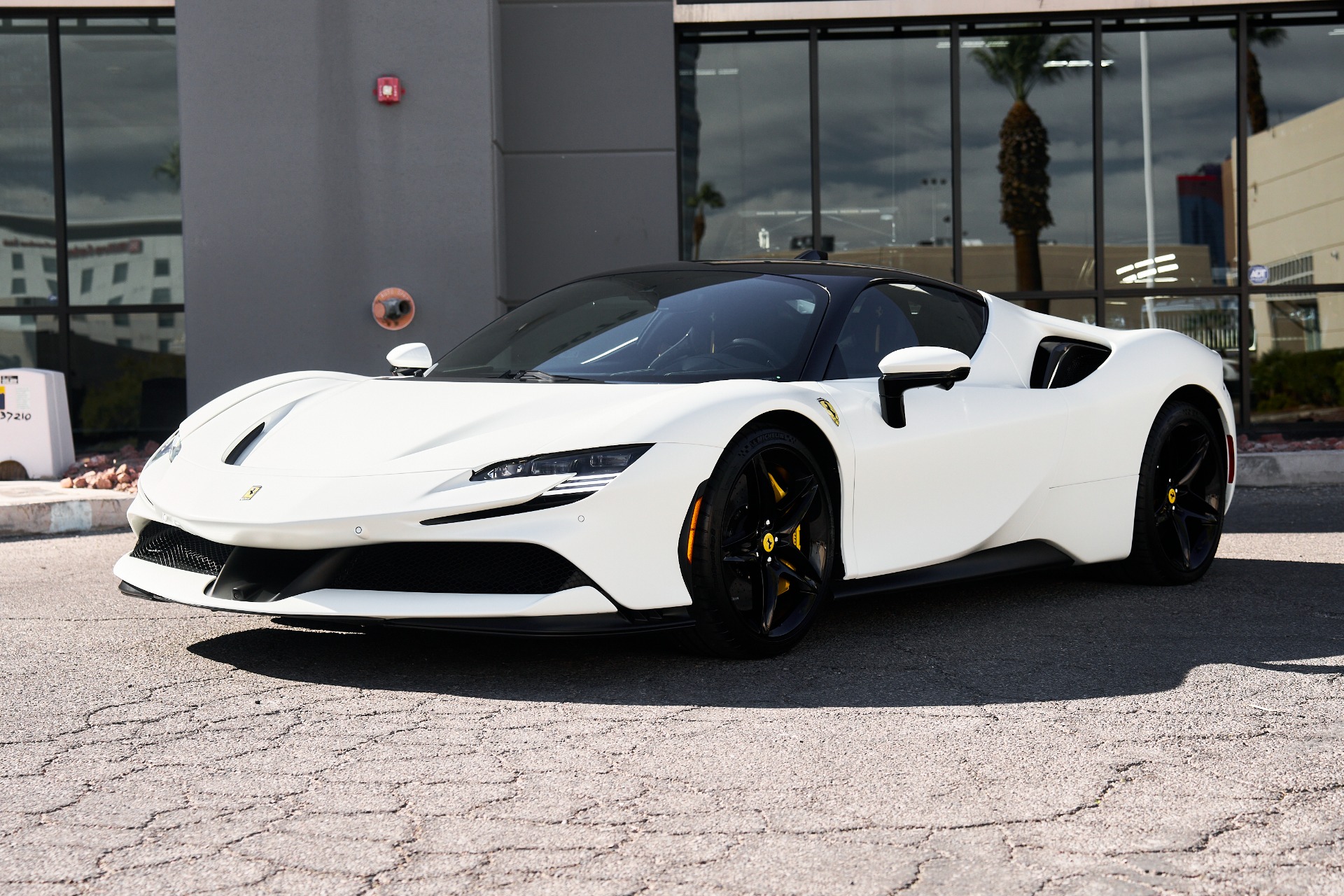 White Sf90 Rear Ferrari Sf90 White Wallpaper