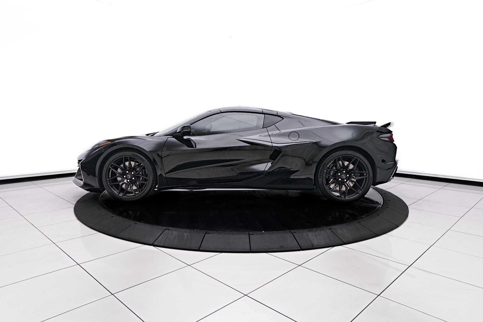 Used-2025-Chevrolet-Corvette-