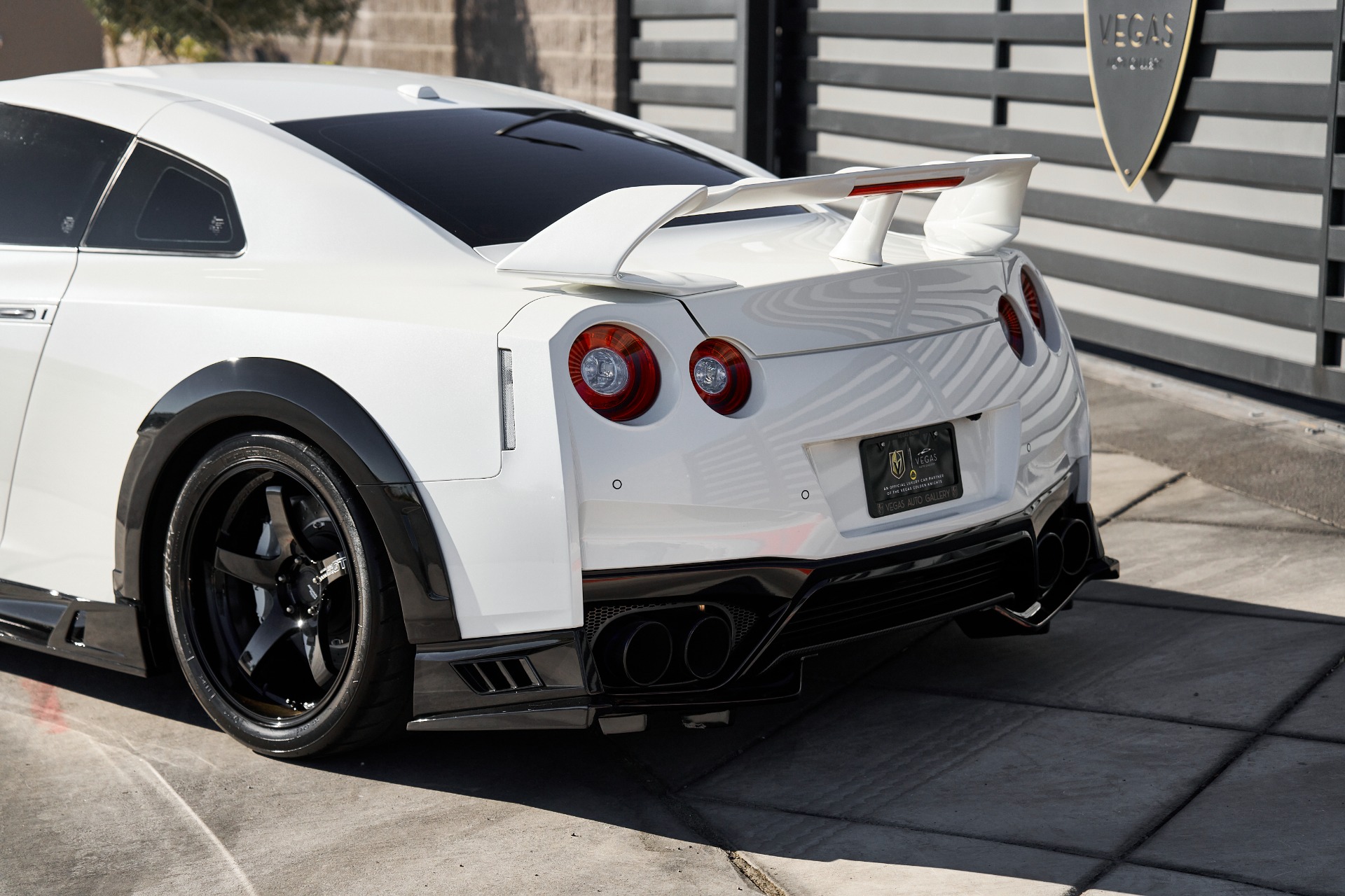 中古　　　GTRACING GT007-WHITE Used 2017 Nissan GT-R Premium For Sale (Sold) | Lotus Las Vegas