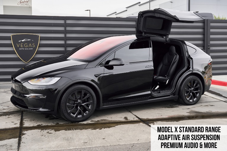 2023 Tesla Model X Long Range's photo