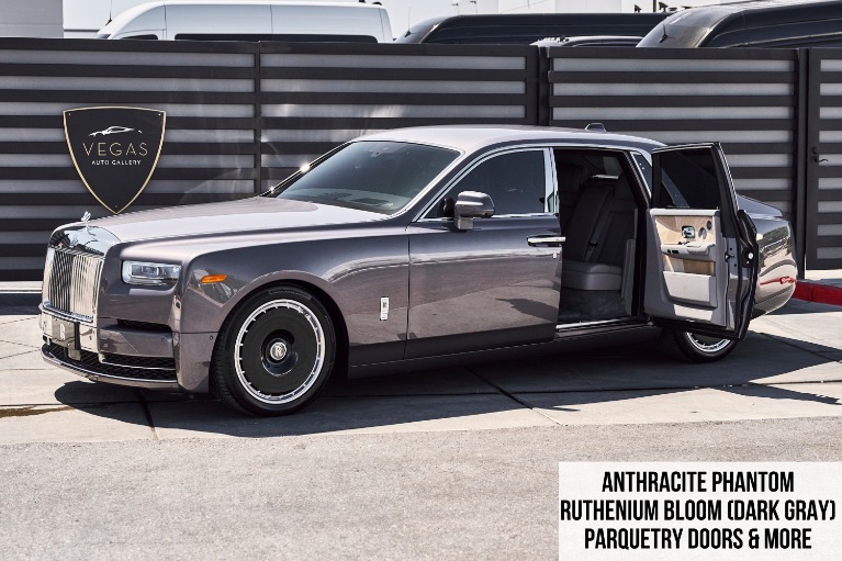 Frequently Asked Questions of Does the Rolls-Royce Phantom require premium fuel?