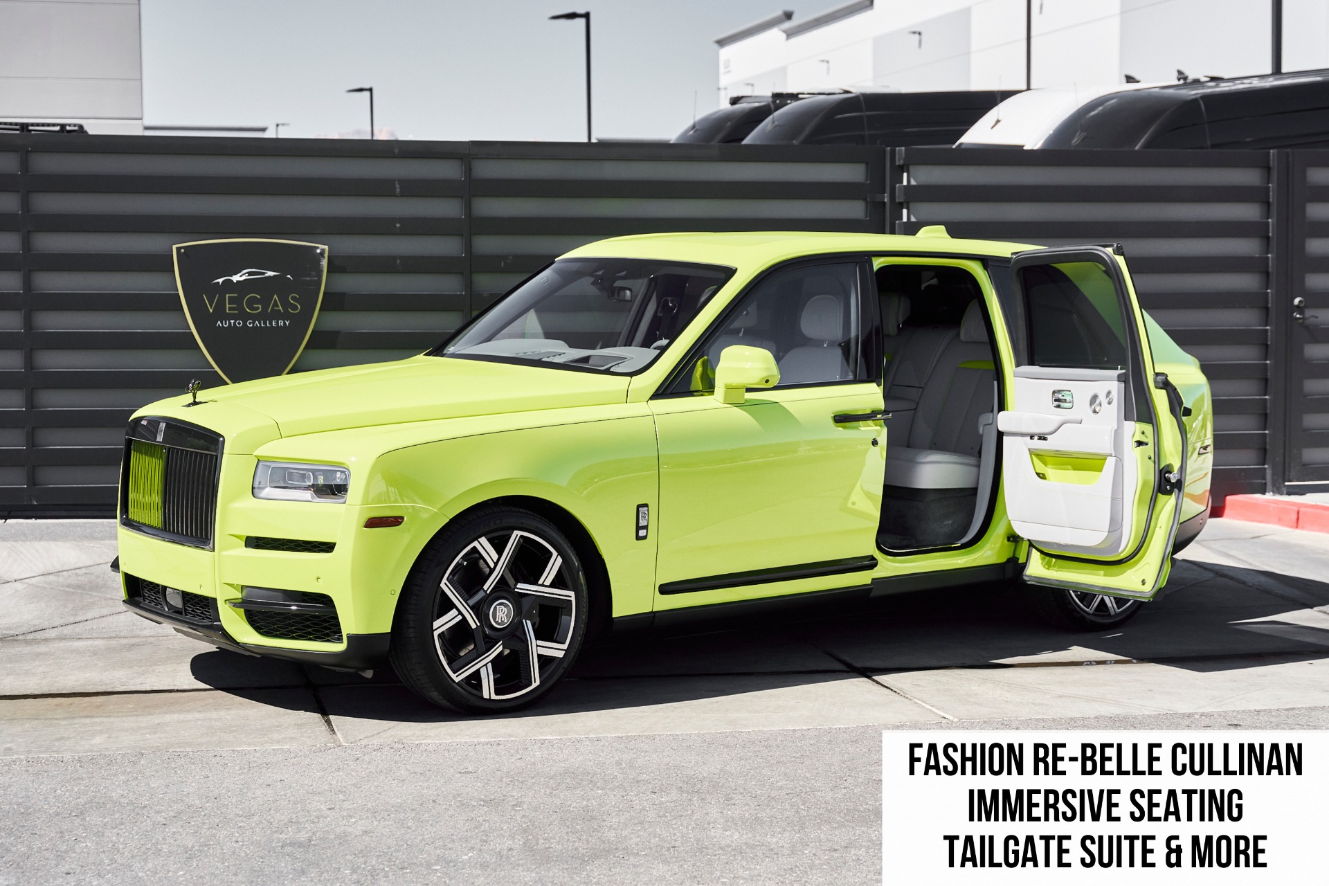 2024 Rolls-Royce Cullinan -'s photo
