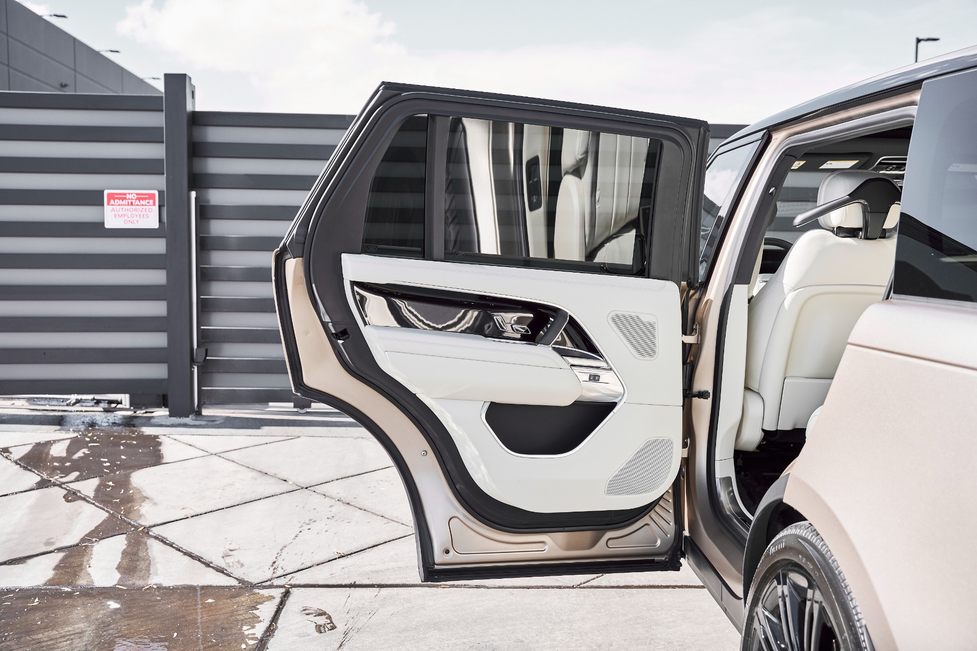 Used 2026 Land Rover Range Rover SE For Sale (Sold) | Lotus Las