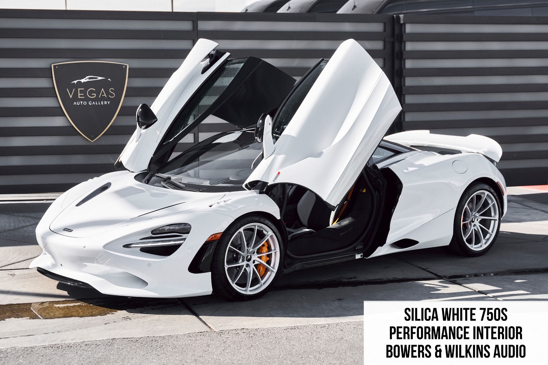 2024 McLaren 750S 4.0 V8's photo