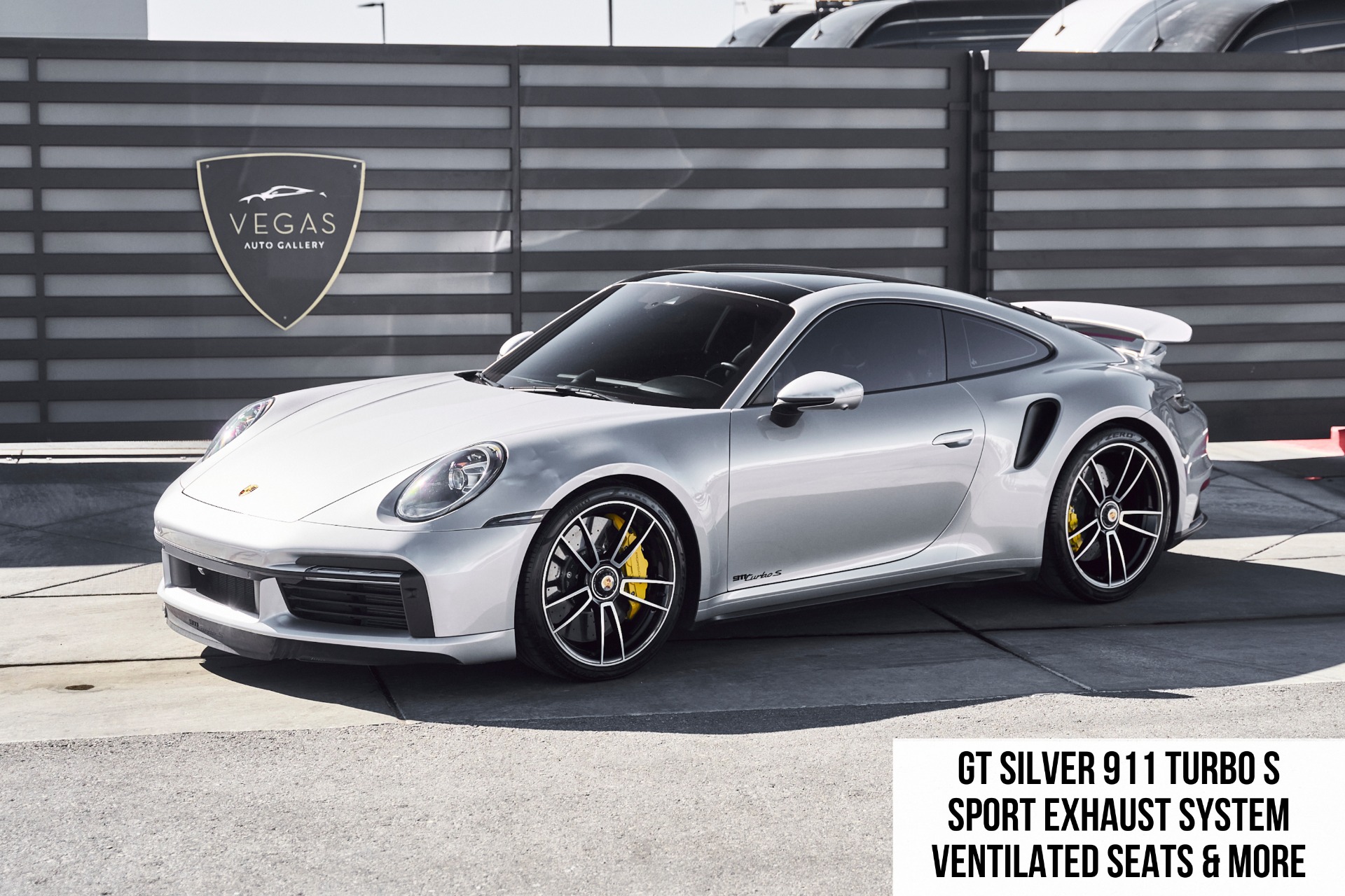 2021 Porsche 911 Turbo S Coupe's photo