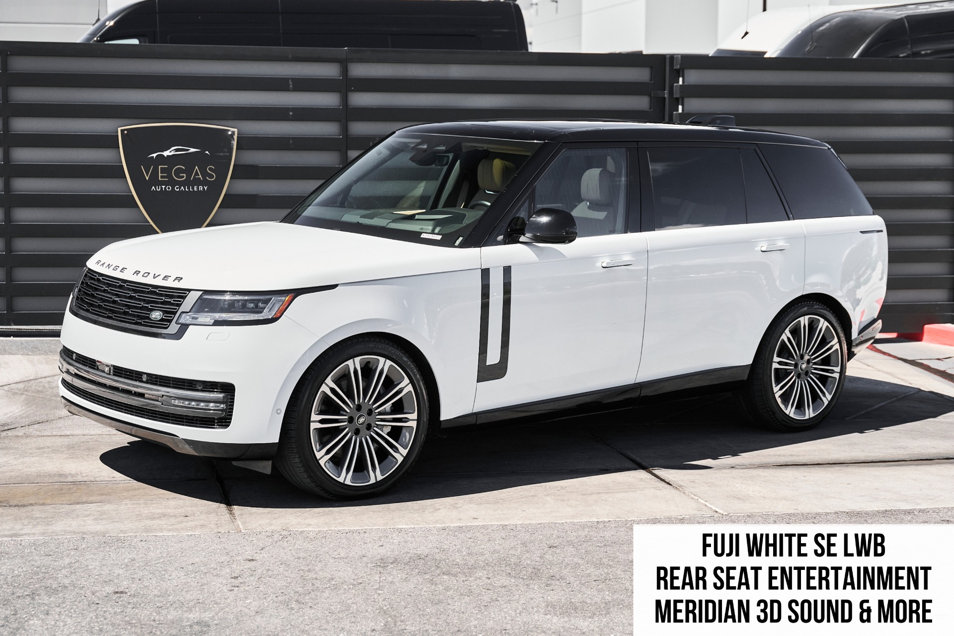 2024 Land Rover Range Rover 4.4 SE LWB 7's photo