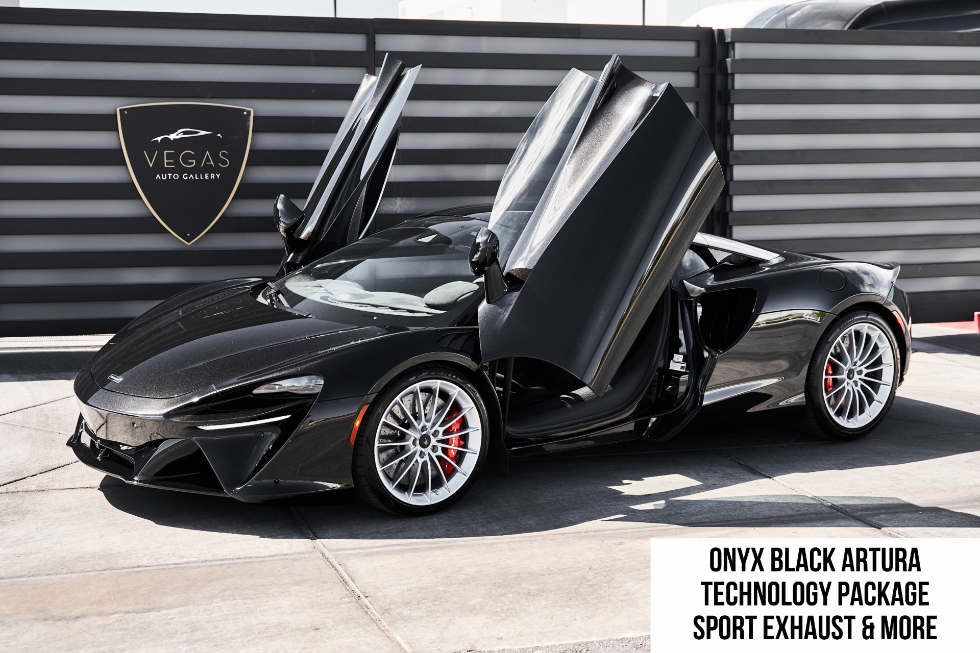 2024 McLaren Artura 3.0 Techlux's photo