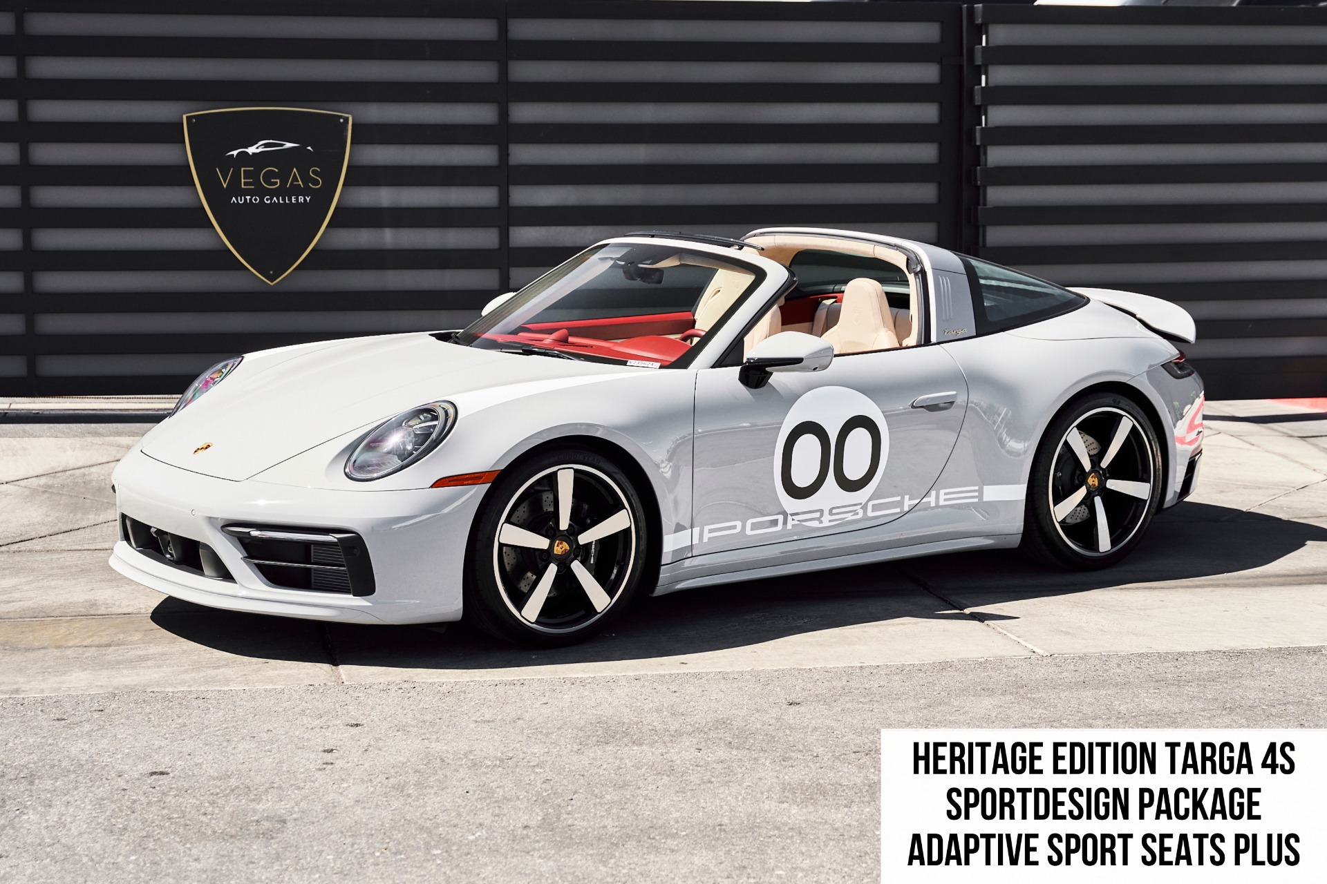 2021 Porsche 911 Targa 4S Heritage Edition's photo