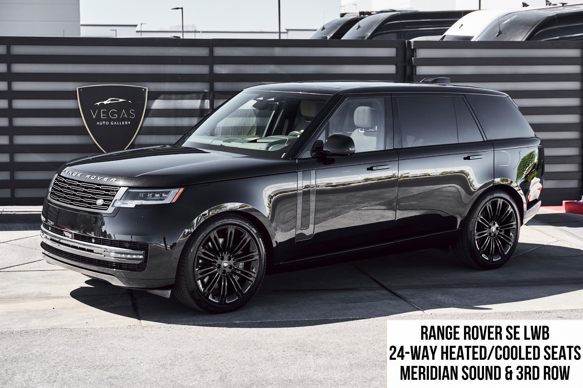 2025 Land Rover Range Rover 4.4 SE LWB 7's photo