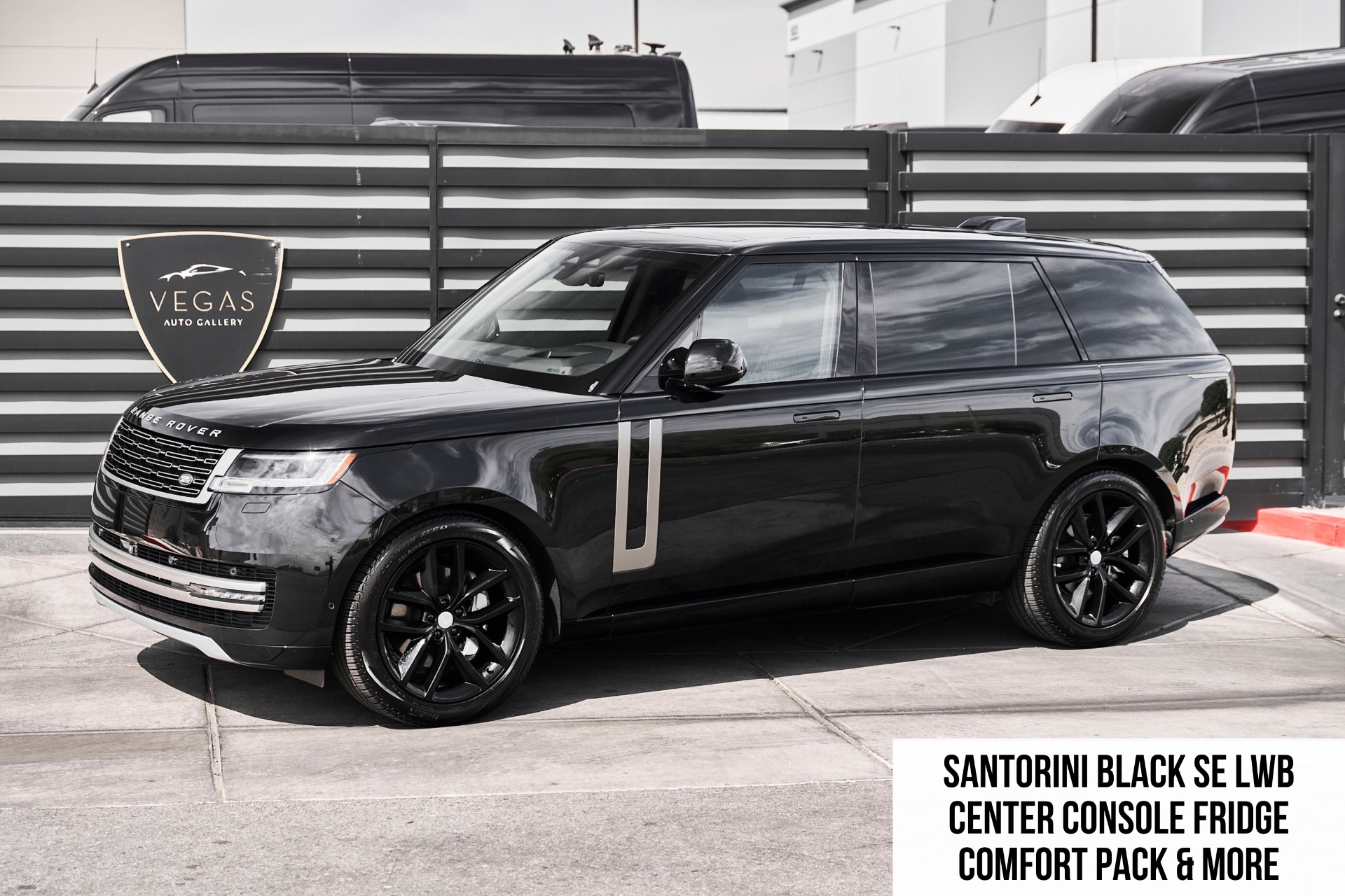 2025 Land Rover Range Rover 3.0 SE LWB 7's photo