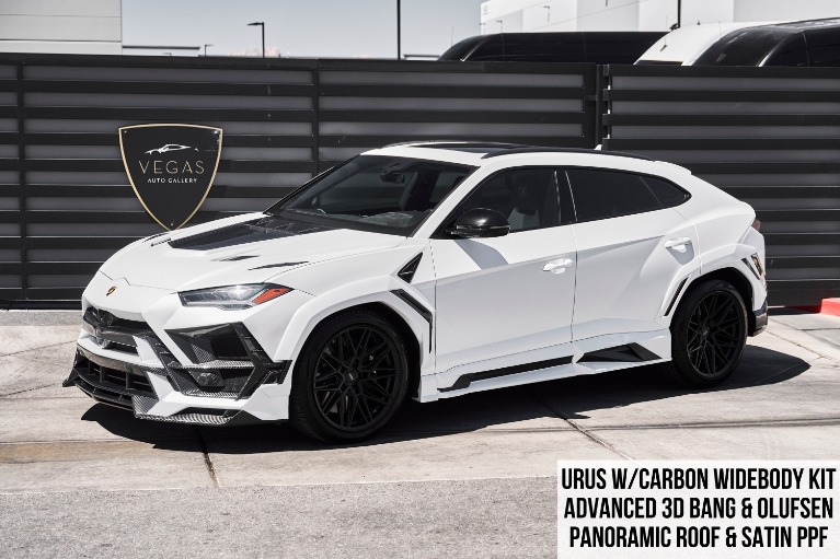 2019 Lamborghini Urus Base
