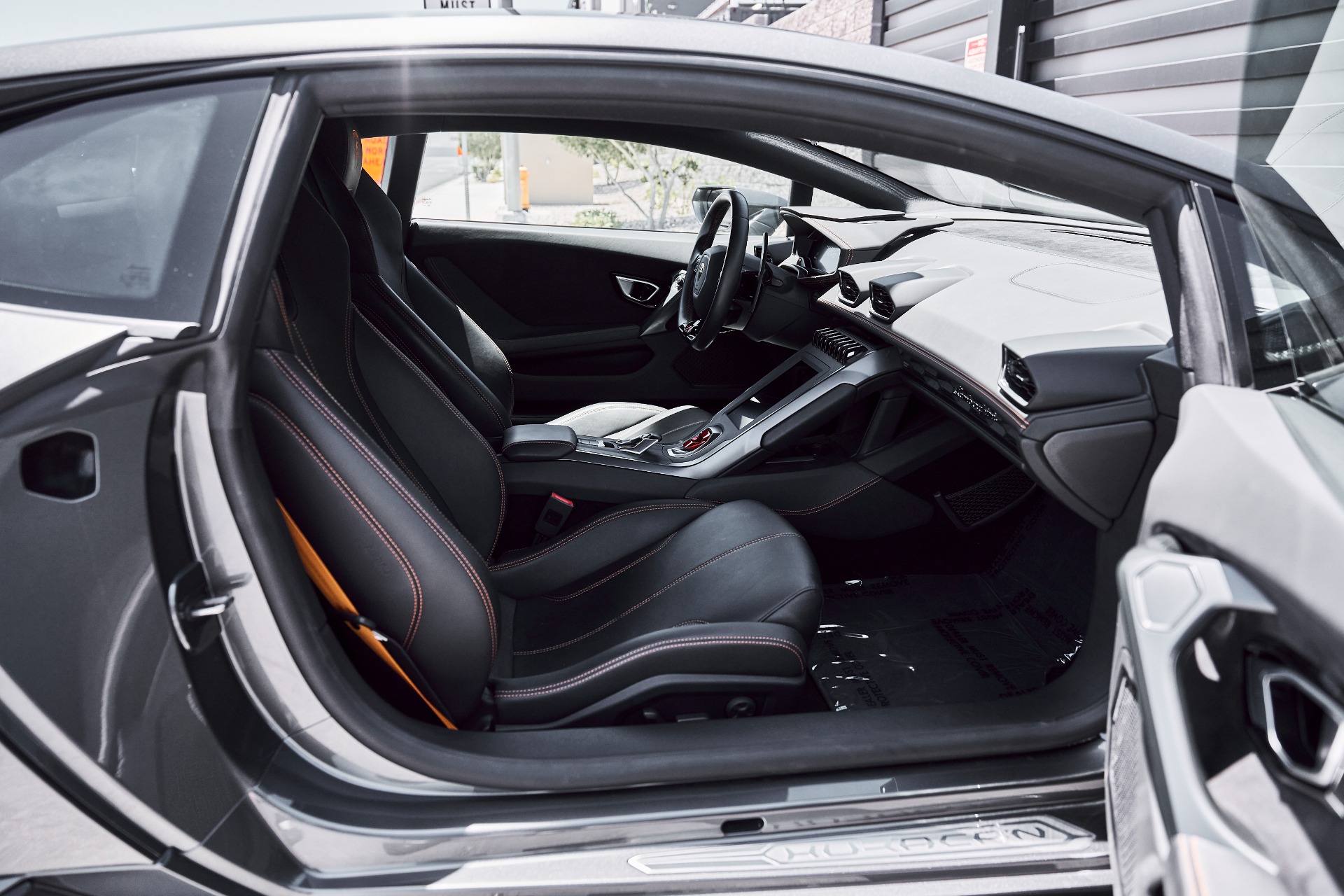 2021 Lamborghini Huracan EVO - Photo 32
