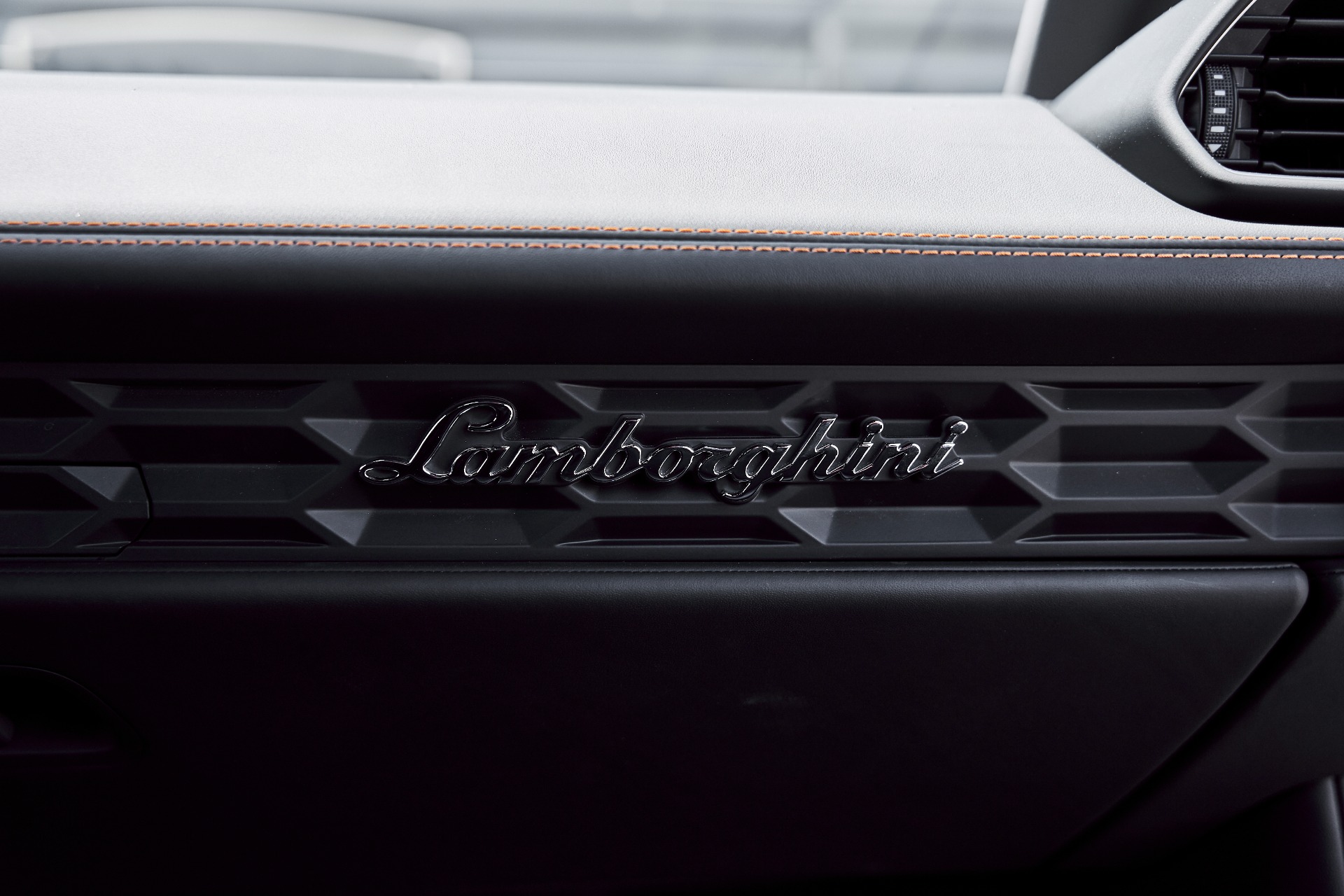 2021 Lamborghini Huracan EVO - Photo 42