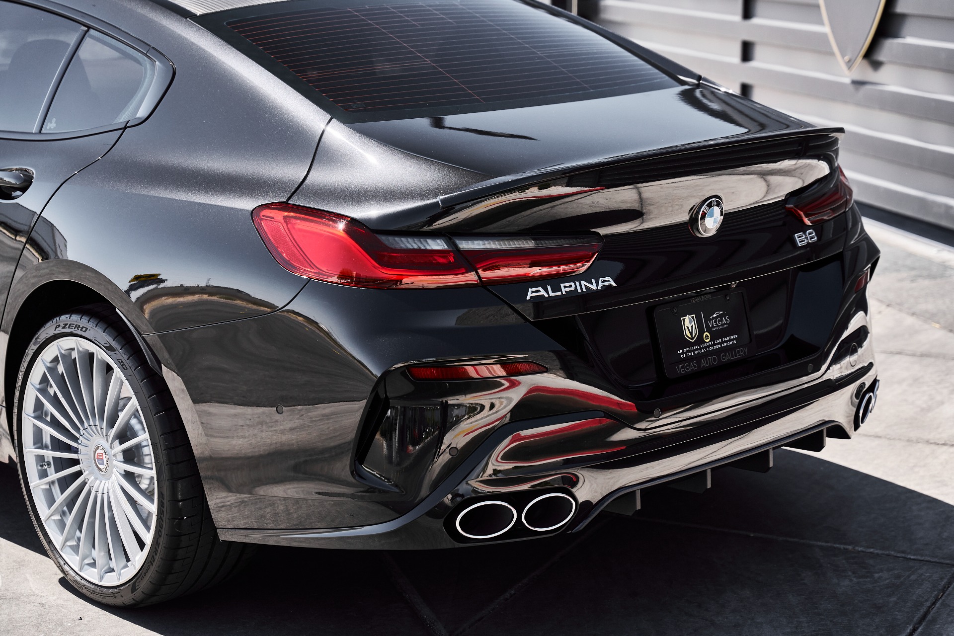 2025 BMW 8 Series Alpina B8 - Photo 11
