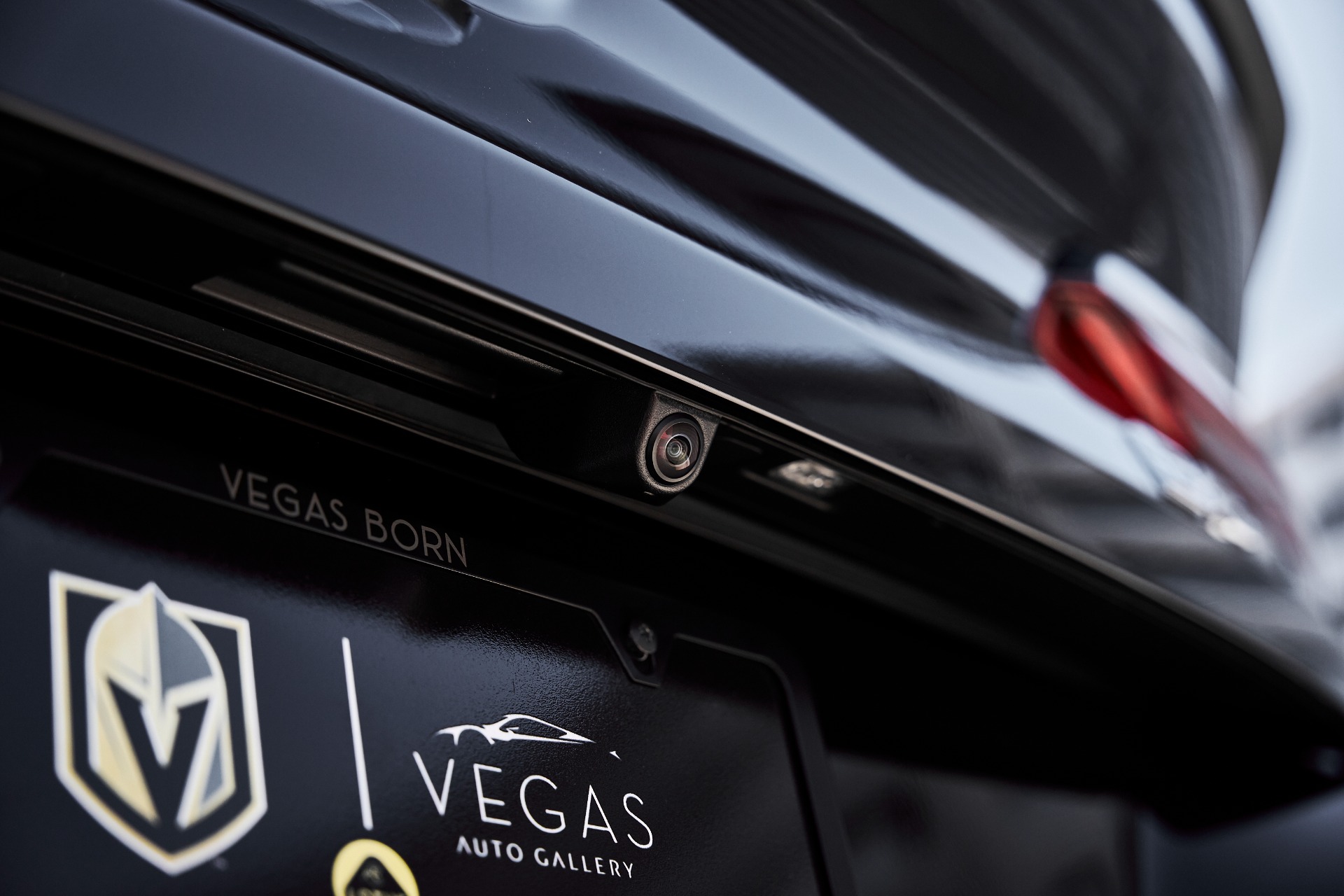 2025 BMW 8 Series Alpina B8 - Photo 16