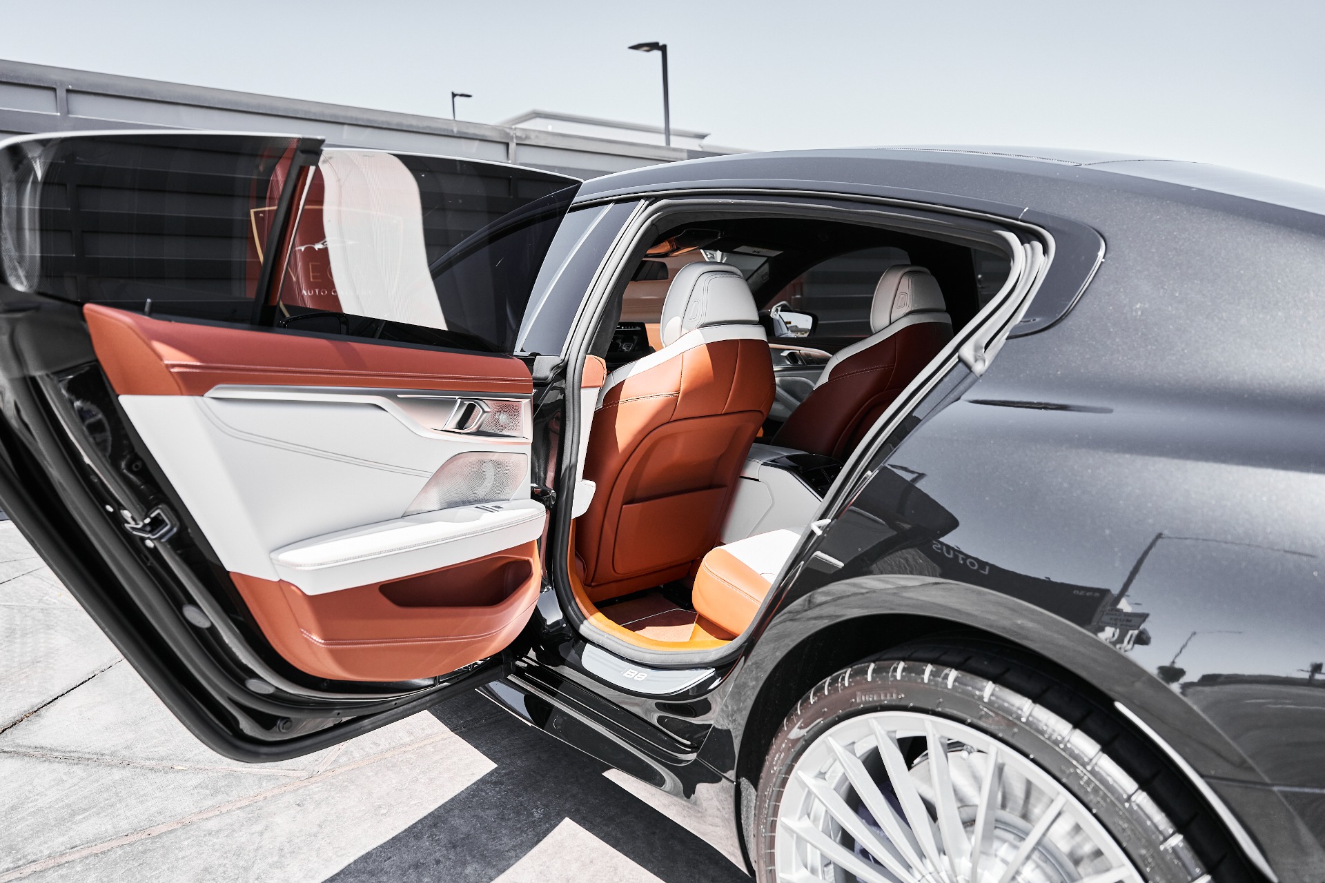 2025 BMW 8 Series Alpina B8 - Photo 35