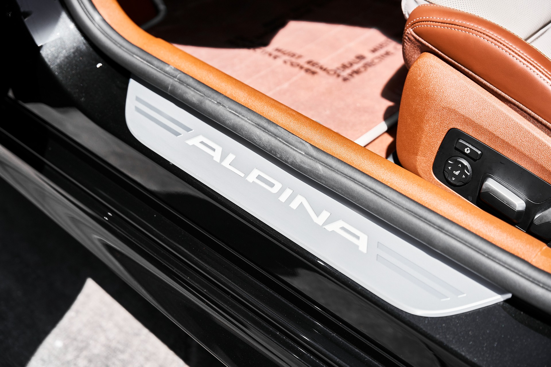 2025 BMW 8 Series Alpina B8 - Photo 42