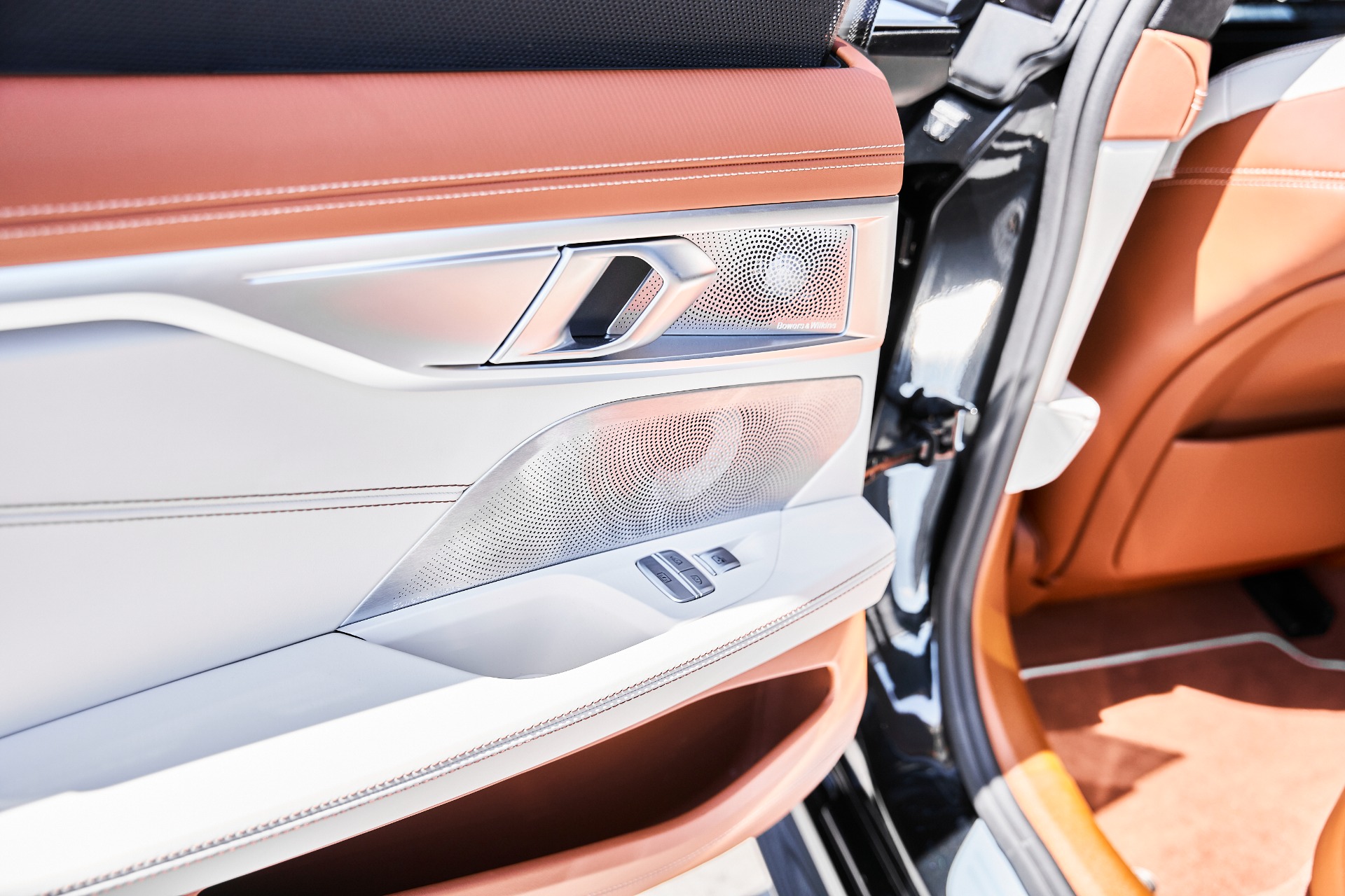 2025 BMW 8 Series Alpina B8 - Photo 55