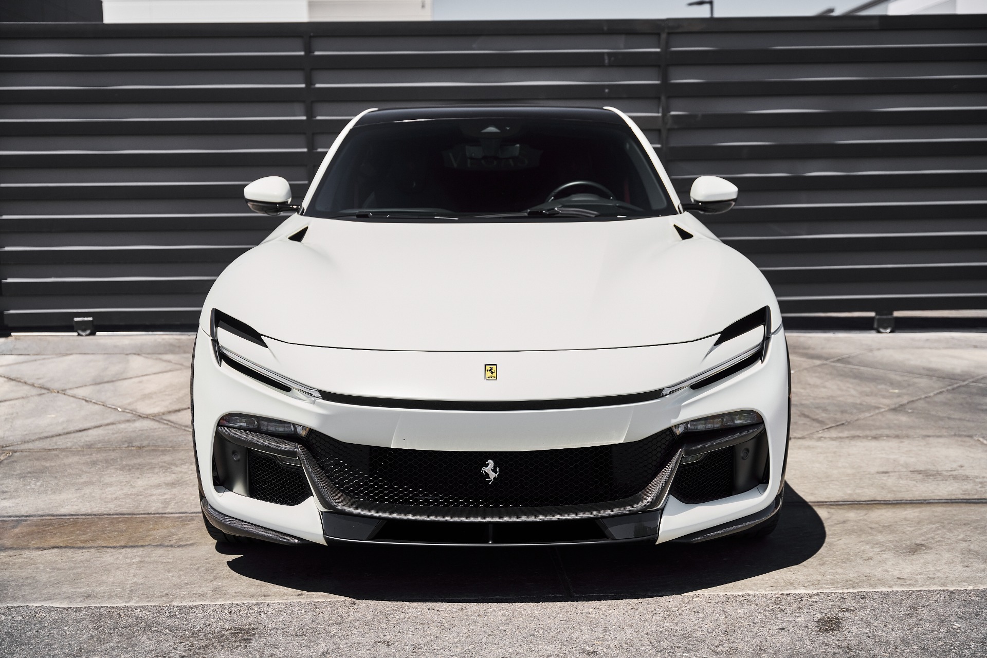 値下げ！！Ferrari Purosangue 専用 カーボンファイバー製ケース 値下げ！！Ferrari Purosangue 専用 カーボンファイバー製ケース