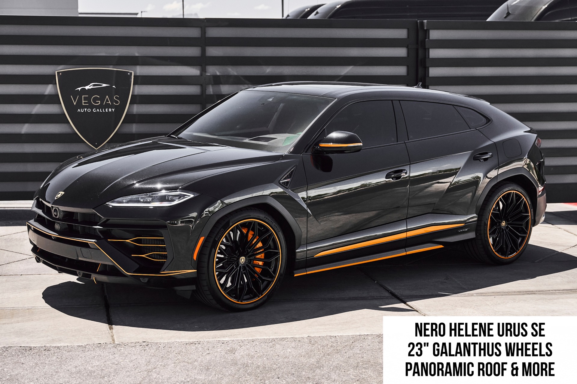 2025 Lamborghini Urus 4.0 V8 PHEV SE's photo