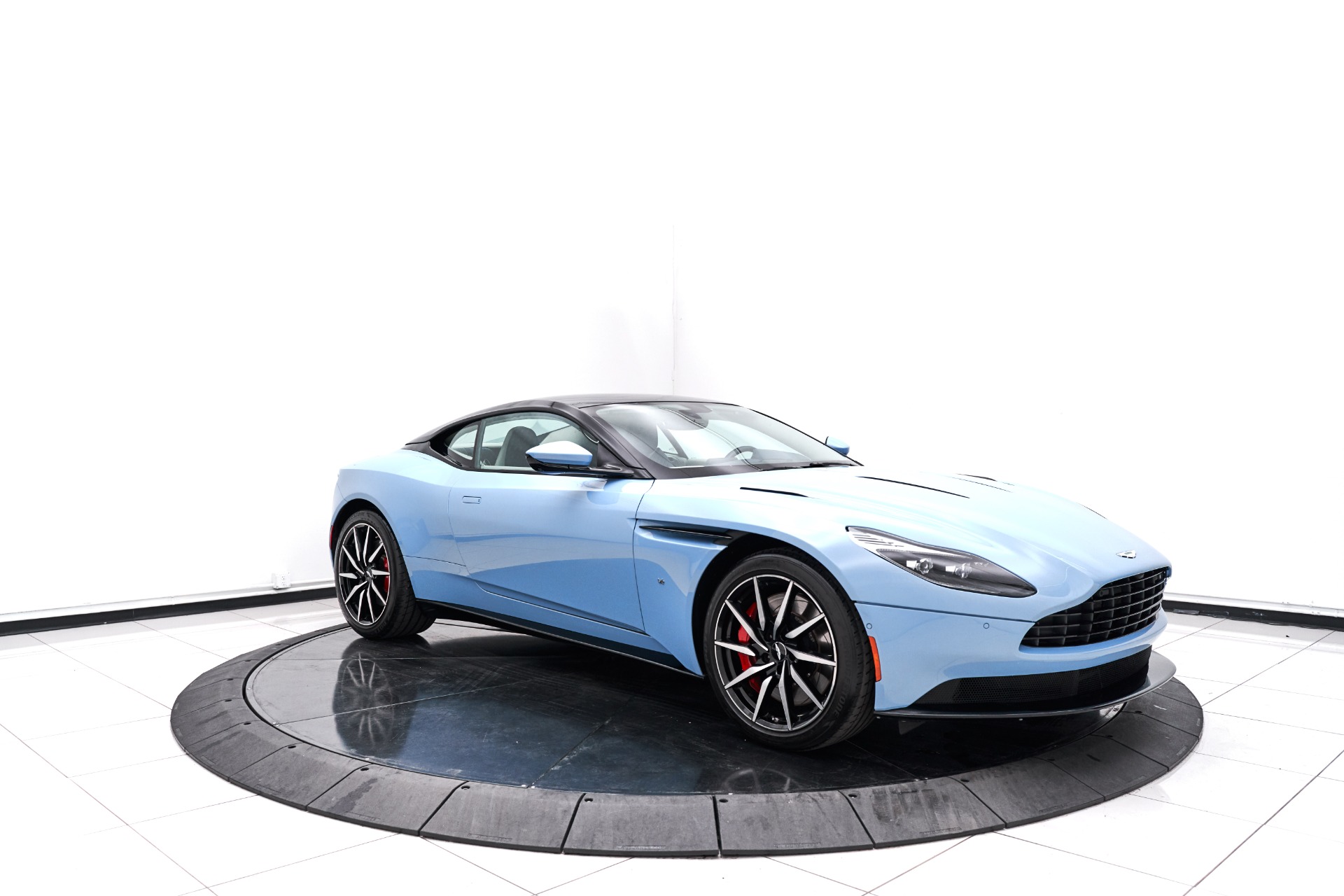 Used 2017 Aston Martin DB11 Launch Edition For Sale (Sold