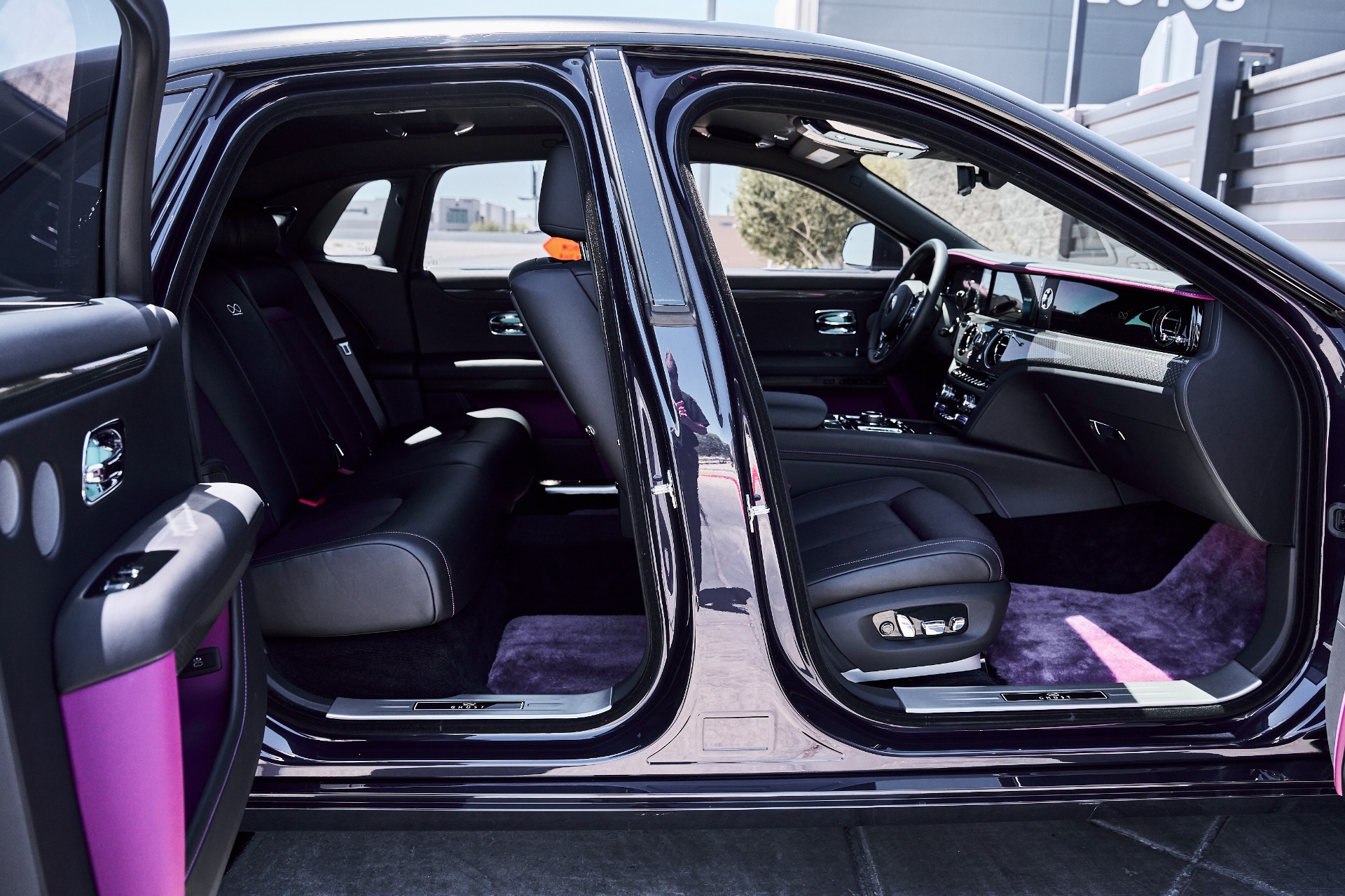 2024 Rolls-Royce Ghost Black Badge - Photo 26
