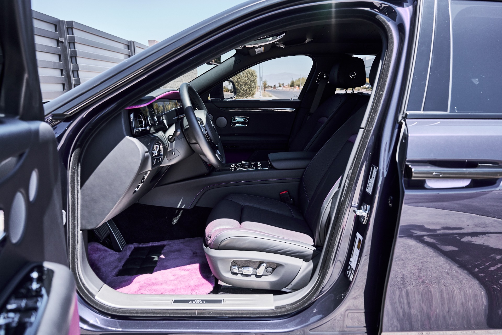 2024 Rolls-Royce Ghost Black Badge - Photo 36