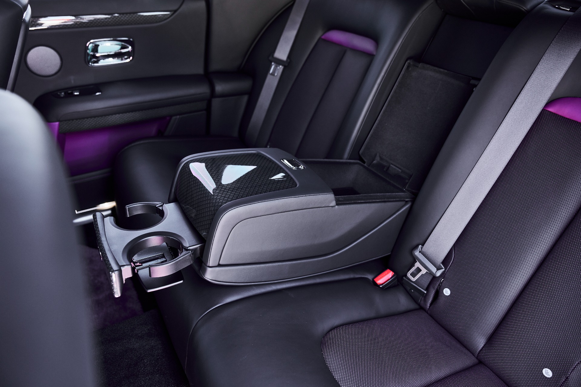 2024 Rolls-Royce Ghost Black Badge - Photo 58
