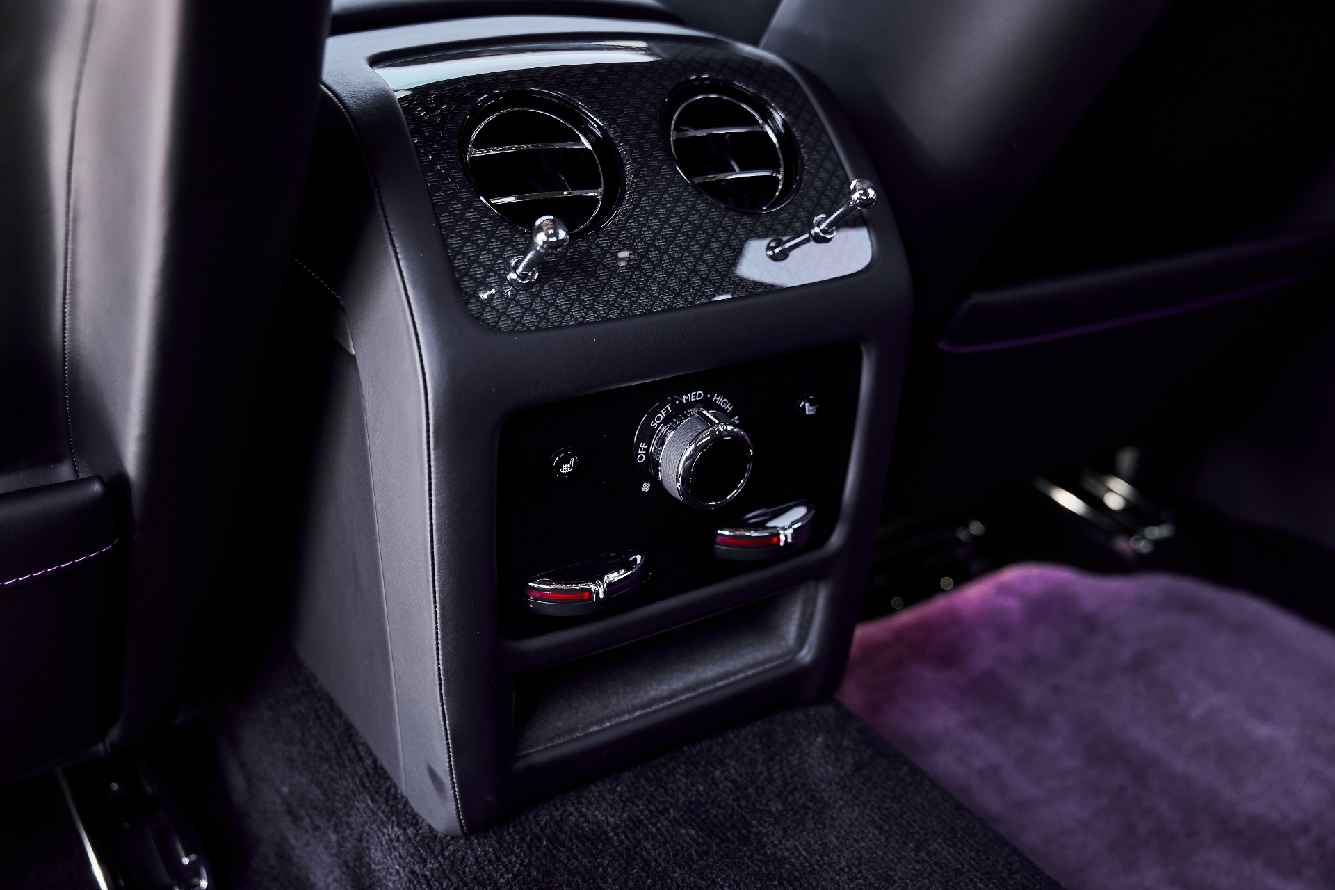 2024 Rolls-Royce Ghost Black Badge - Photo 59