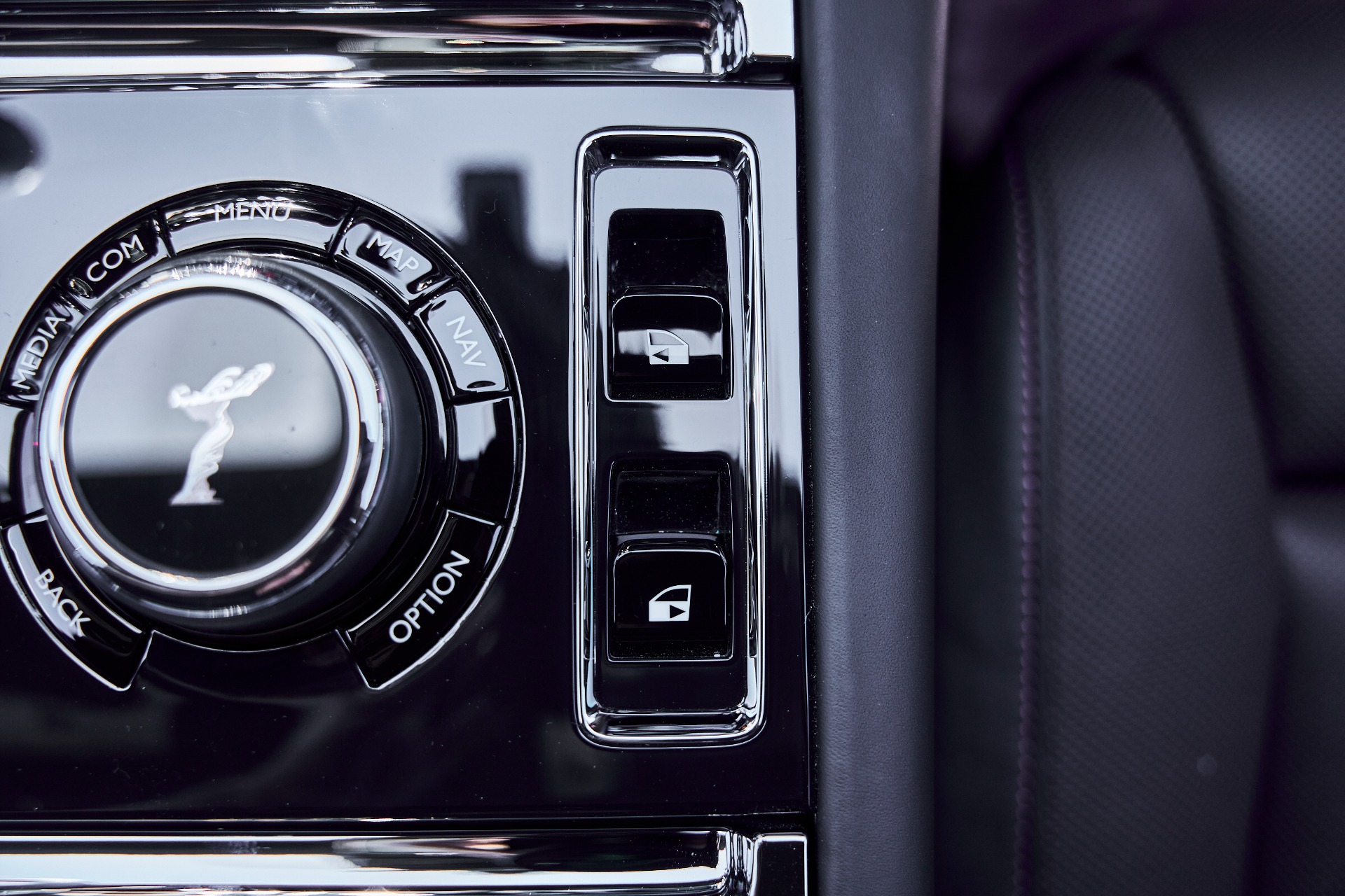 2024 Rolls-Royce Ghost Black Badge - Photo 75