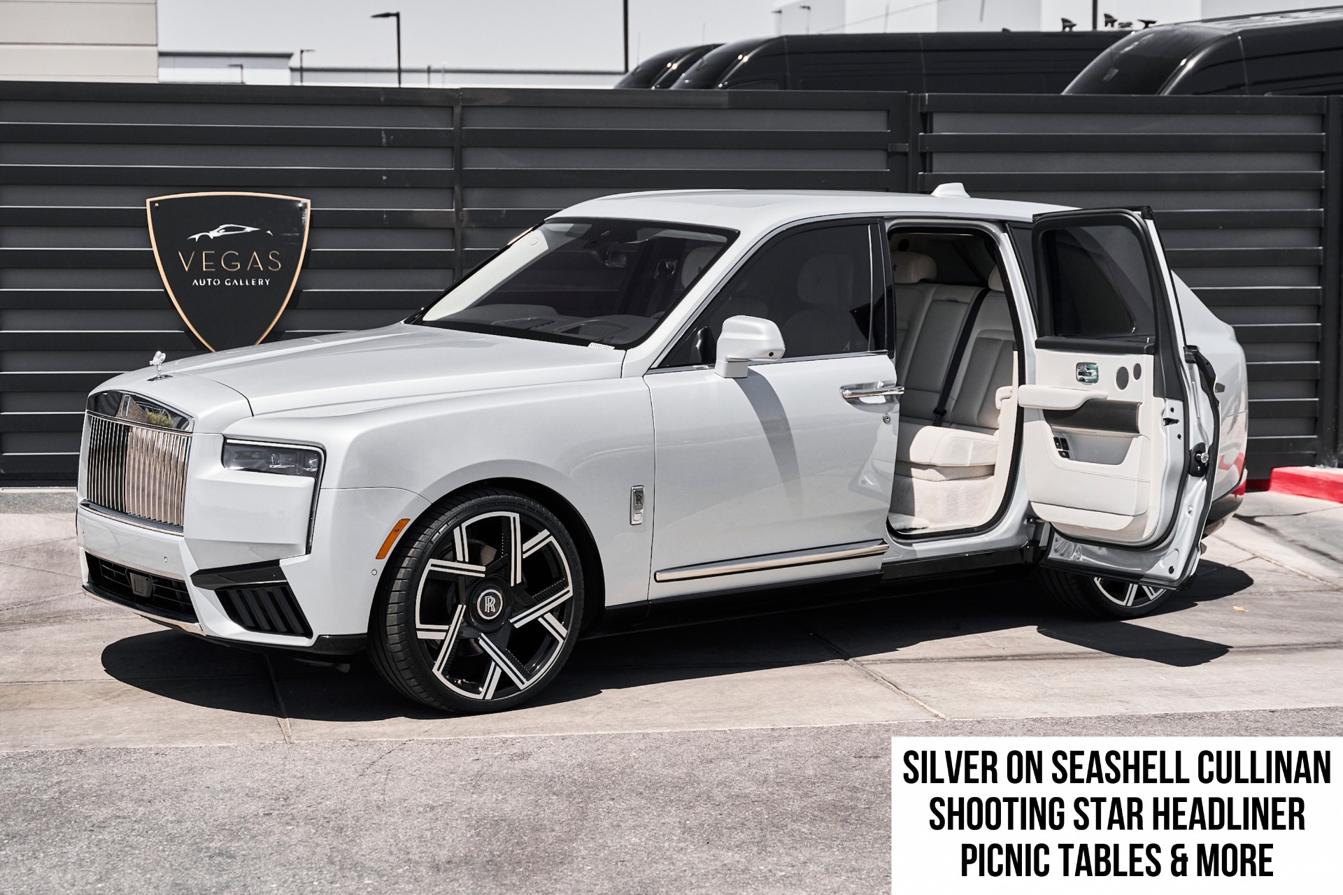 2025 Rolls-Royce Cullinan -'s photo