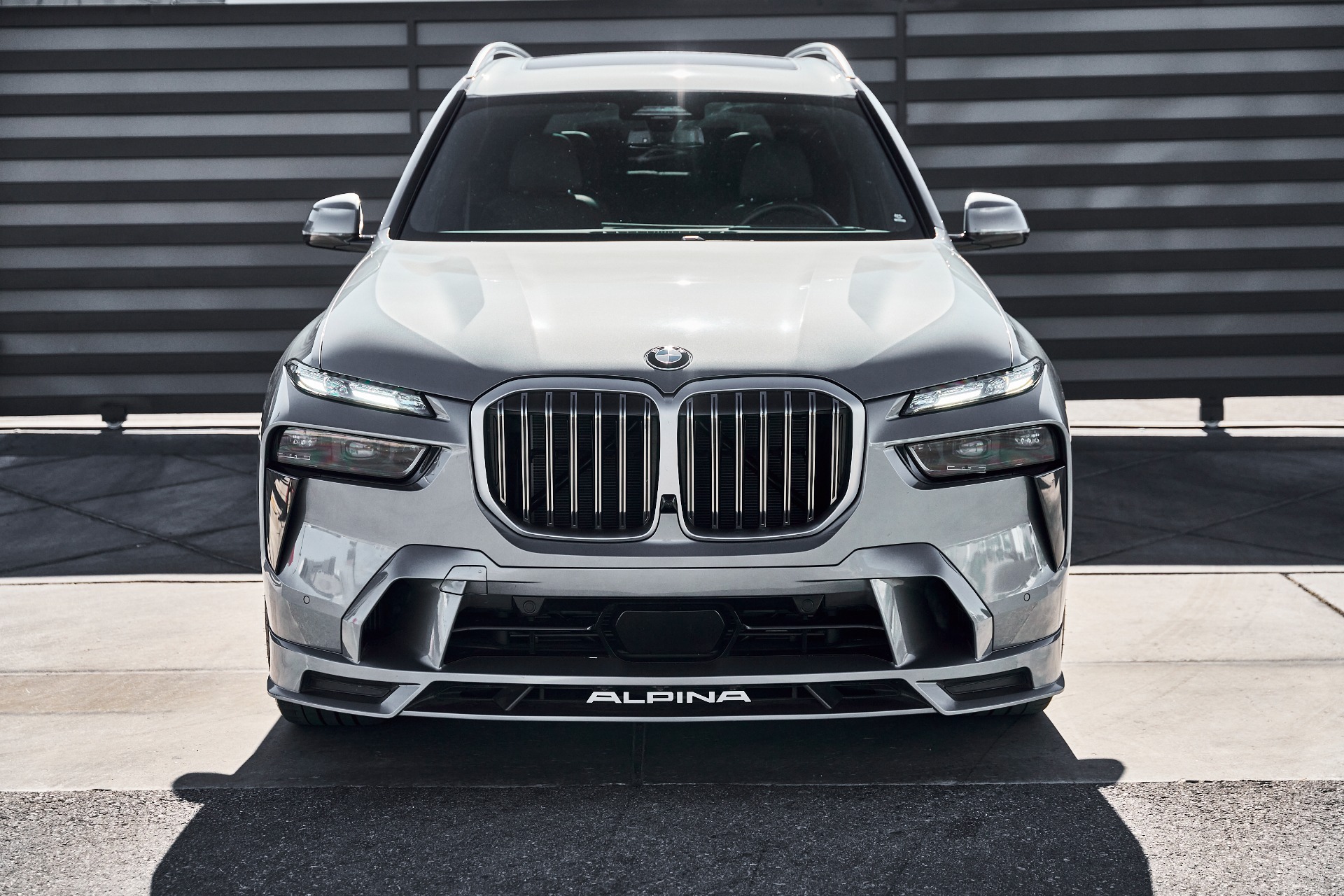 2024 BMW Alpina XB7