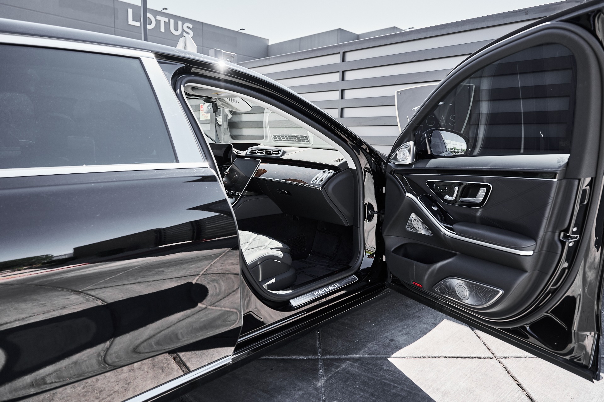 2023 Mercedes-Benz S-Class Maybach - Photo 23