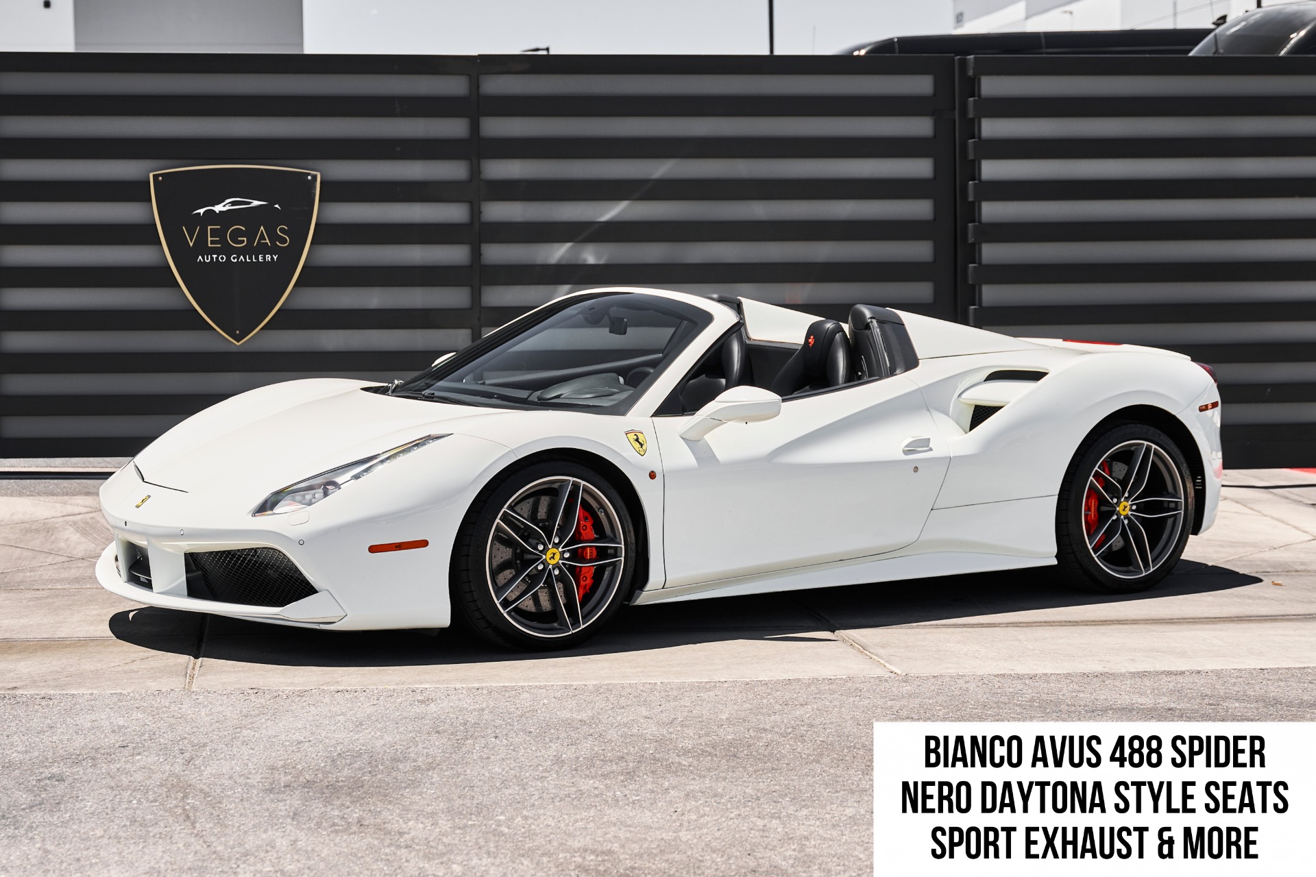 2019 Ferrari 488 -'s photo