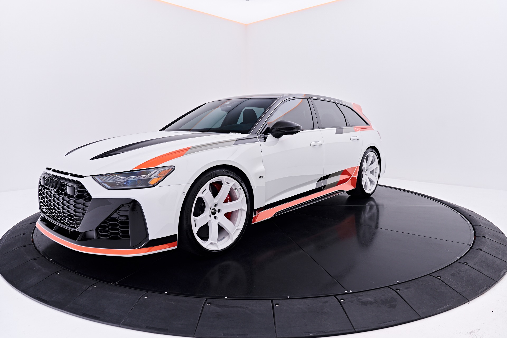 2025 Audi RS6 Avant Performance 4.0T